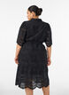 Blousejurk in broderie anglaise met strikceintuur, Zwart, Model image number 2
