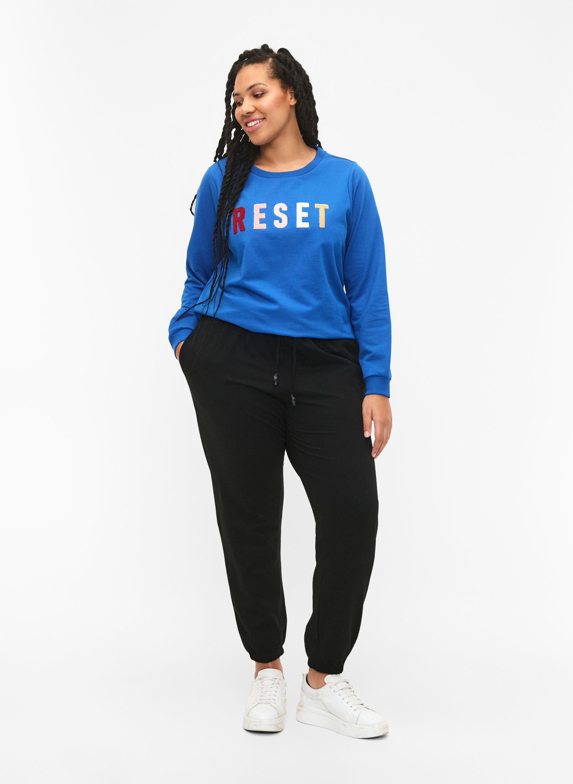 Zizzi Sweatshirt met tekst, Victoria b. W. Reset, Model image number 2