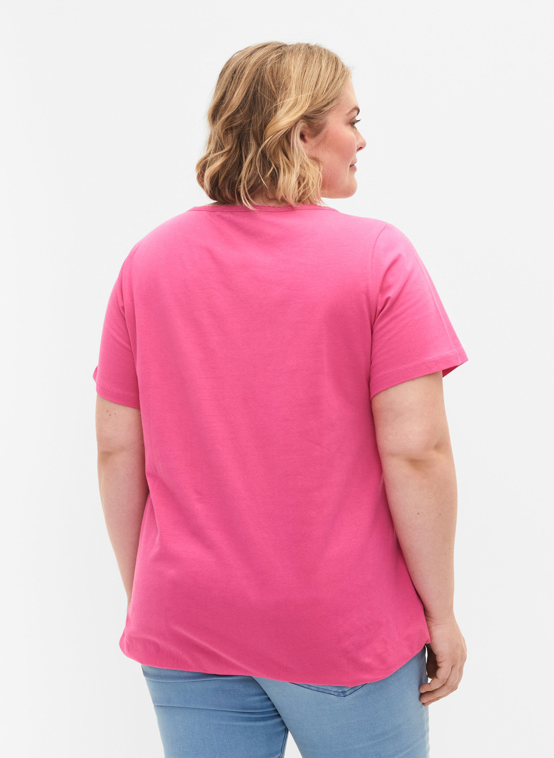 Zizzi 	 Katoenen t-shirt met korte mouwen	 Katoenen t-shirt met korte mouwen, Shocking Pink, Model image number 1