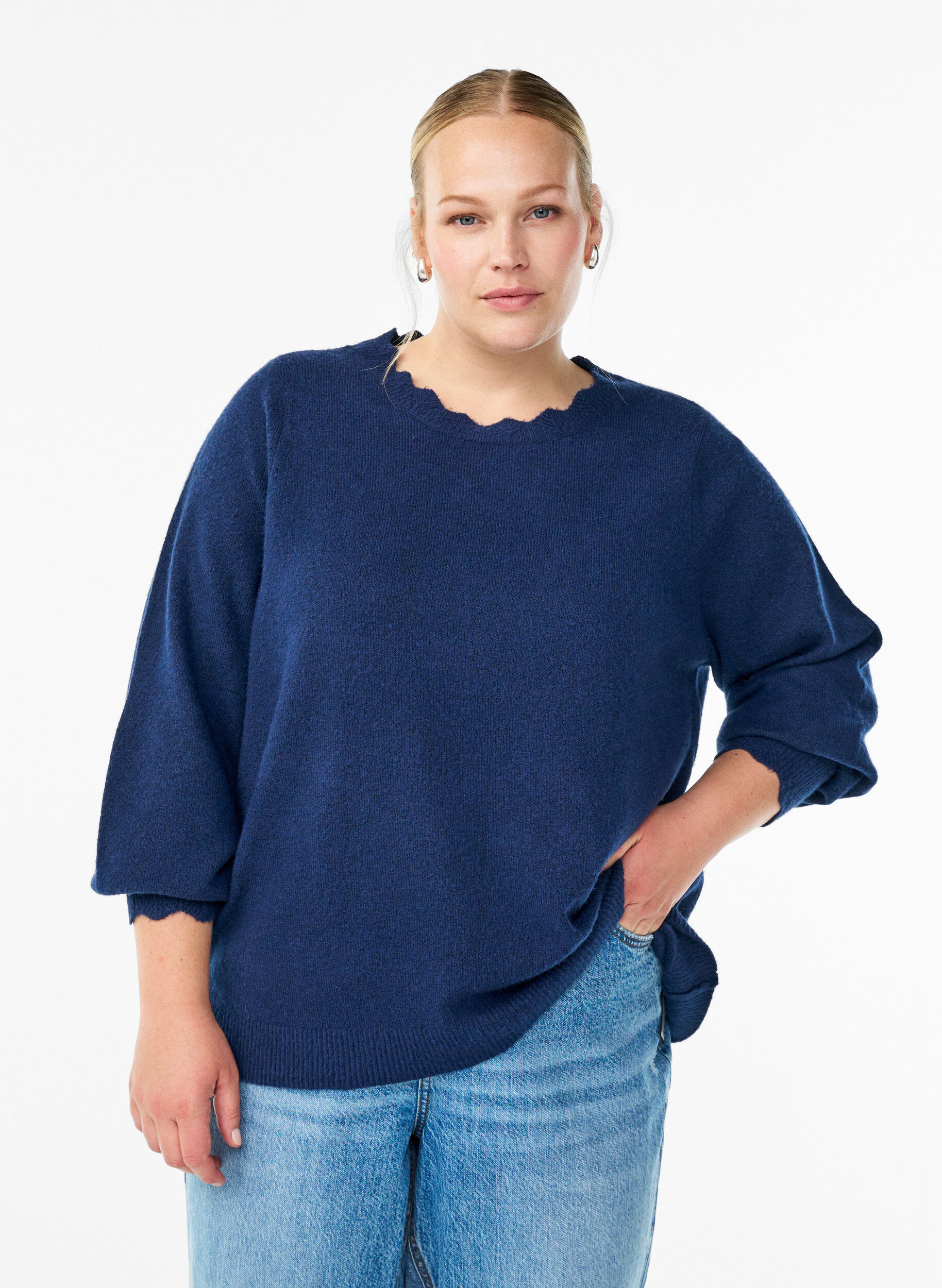 Gebreide blouse met golvende randen, Blauw, Model