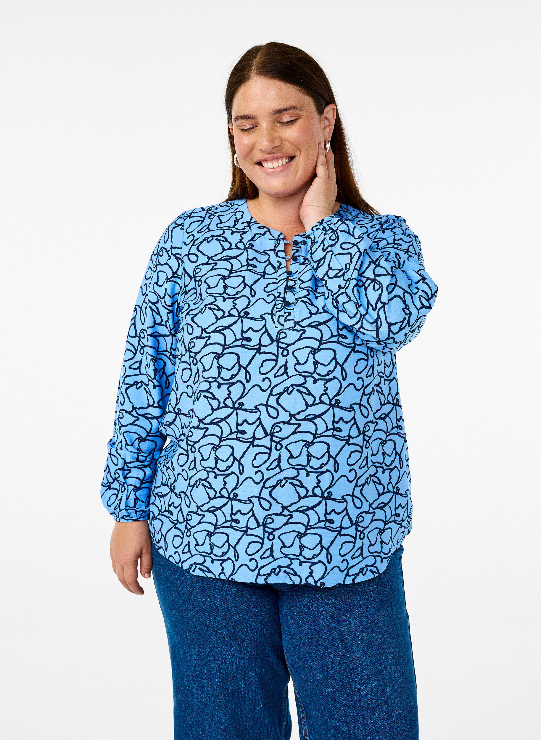 Zizzi Blouse met lange mouwen met patroon en knopen, Blauw, Model image number 0