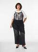Kanten jurk met asymmetrische snit, Zwart, Model image number 1