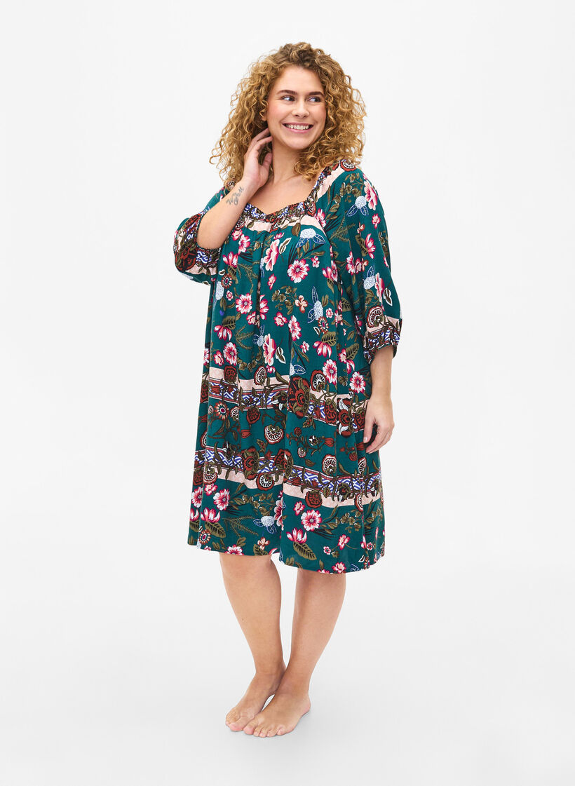 Strandjurk van viscose met print, Groen, Model image number 1