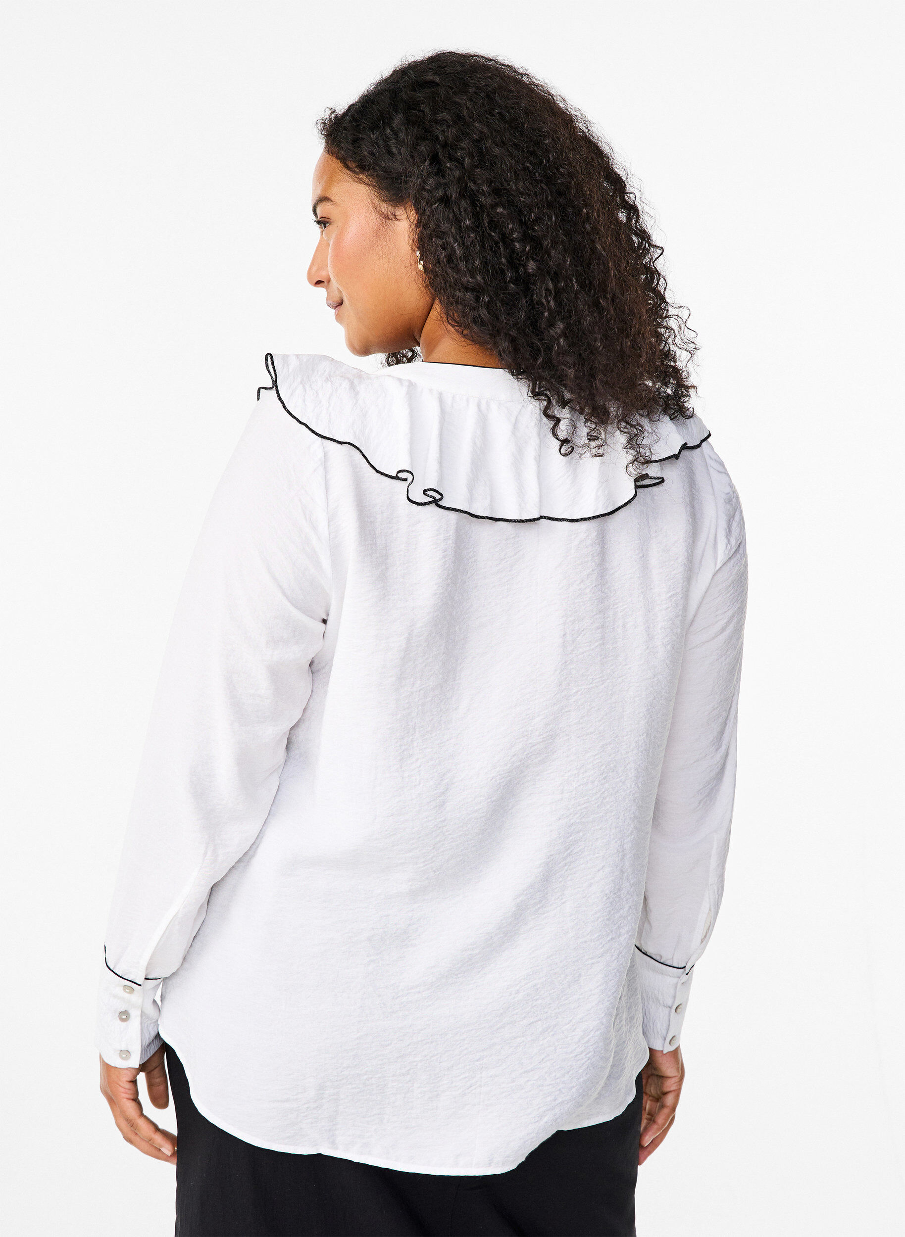 Zizzi Overhemdblouse van viscose met lange mouwen en ruches, Wit, Model image number 2