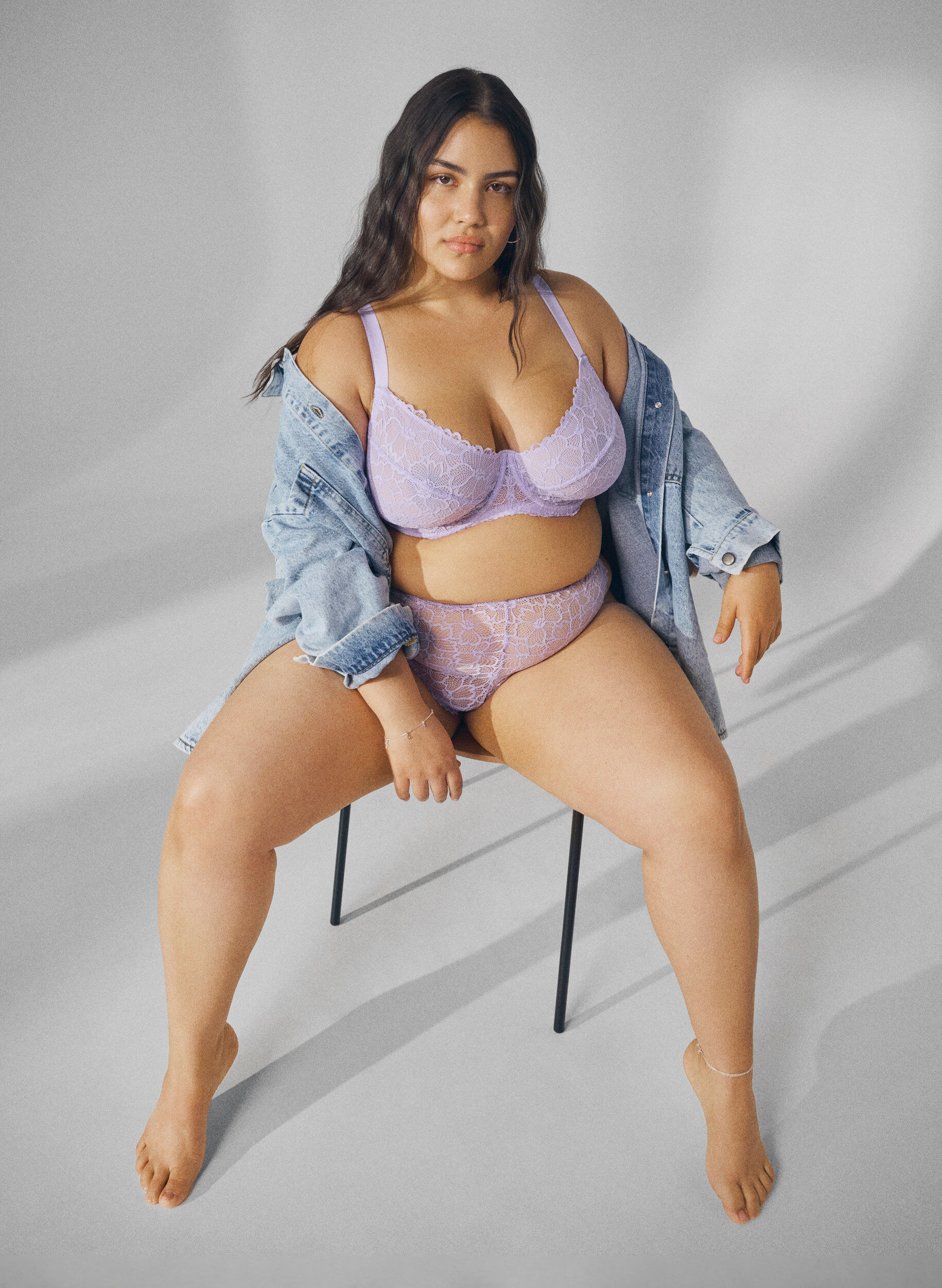 Zizzi String van gebloemde kant met normale taille, Paars, Image image number 0