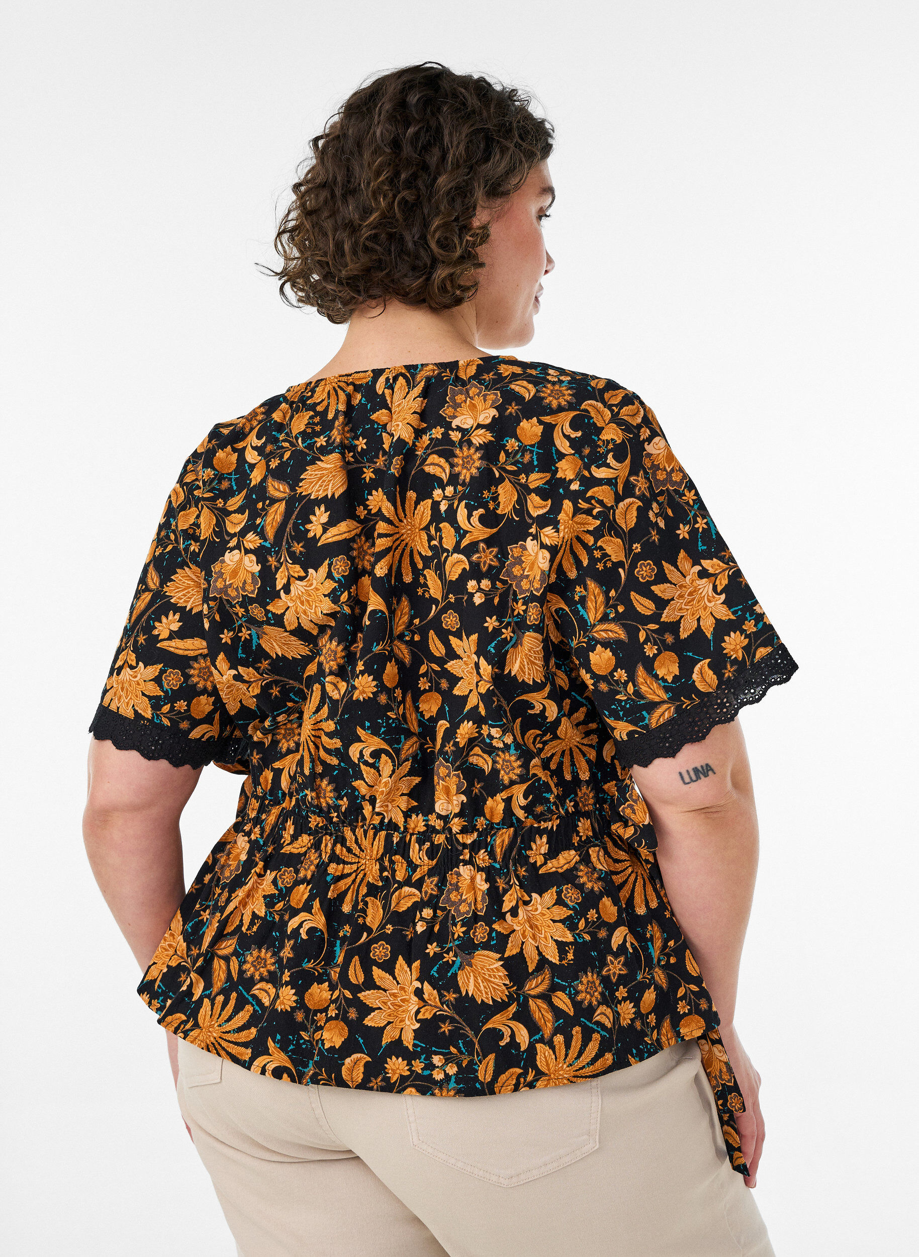 ZizziKatoenen blouse met bloemenprint en striksluiting, Oranje, Model image number 2