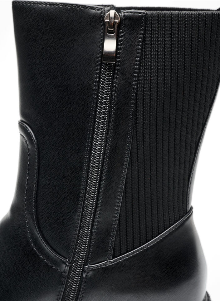 Chelsea boot met een chunky zool en geribde panelen, Zwart, Packshot image number 2