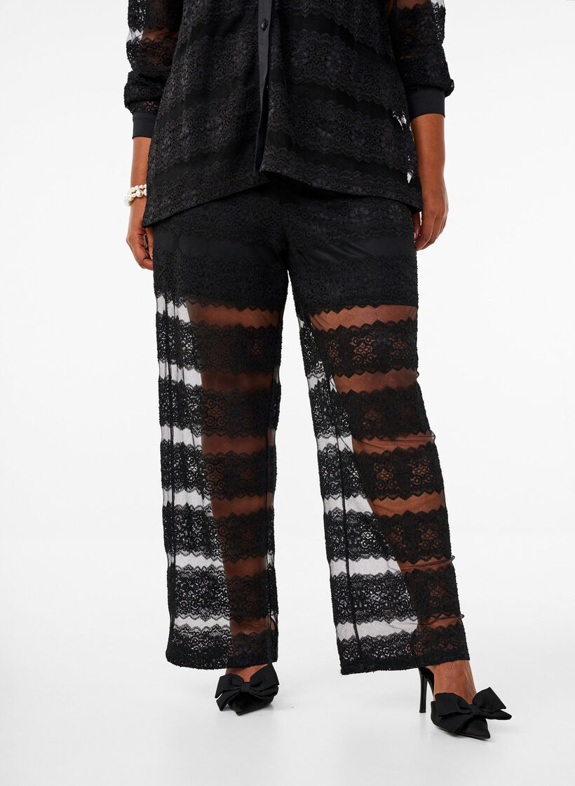 Luchtige broek met kant en doorschijnend mesh, Black, Model image number 2