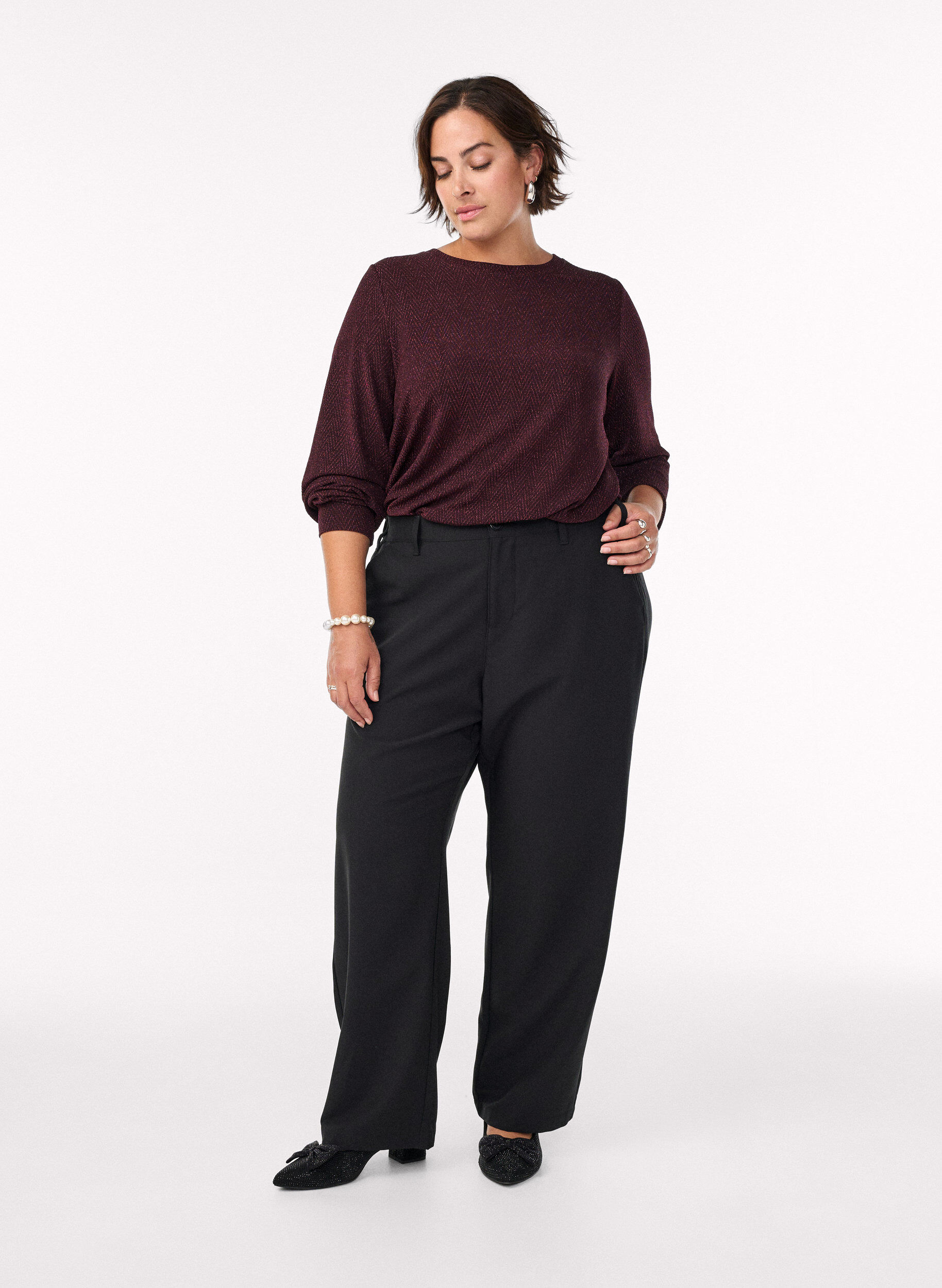 ZizziBlouse met visgraatpatroon en glinsterend garen, Donker Bordeaux, Model image number 1