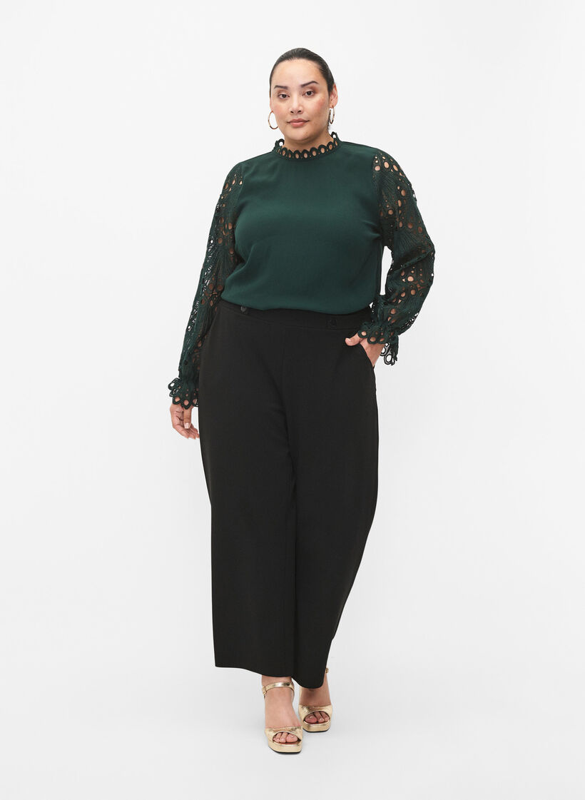 Viscose blouse met crochet mouwen, Scarab, Model image number 2