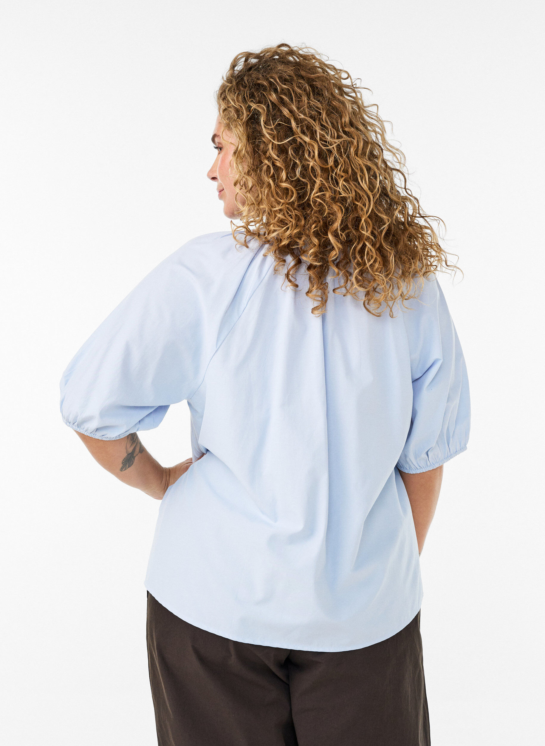 ZizziOverhemdblouse met knoopsluiting en strikceintuur, Blauw, Model image number 2