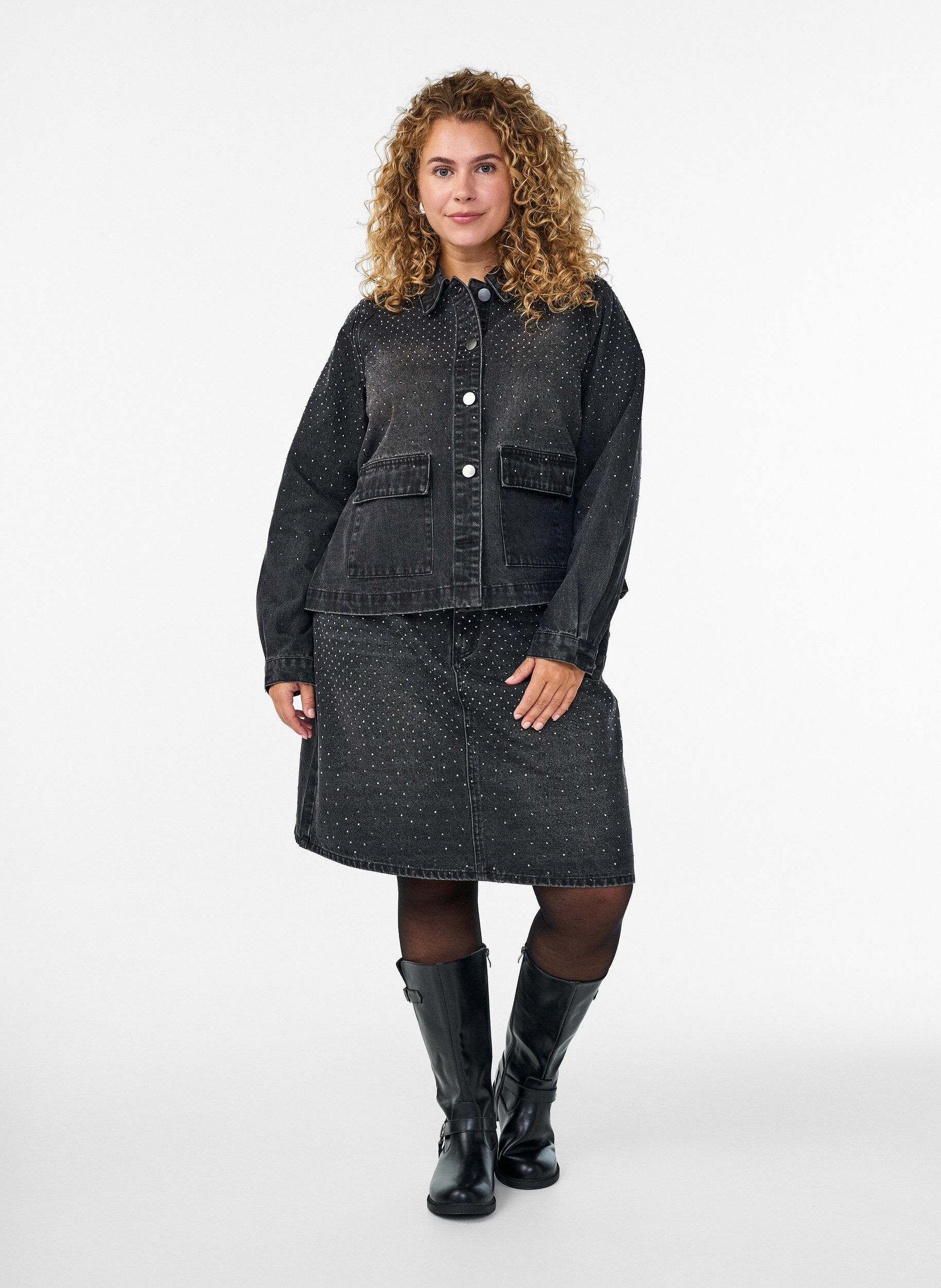 Korte denimrok met stenen., Grijs, Model