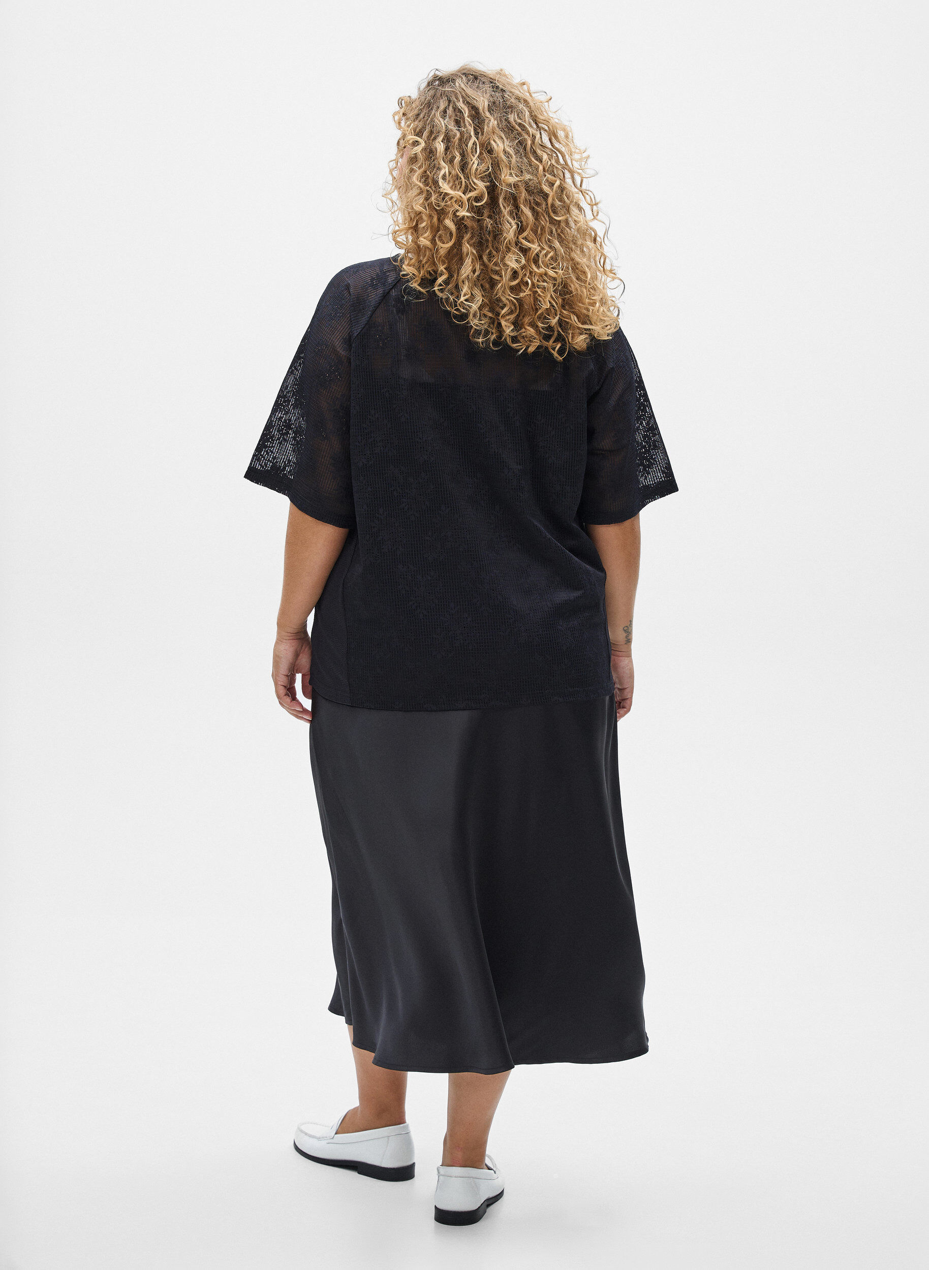 Zizzi Kanten T-shirt met tekstprint, Zwart, Model image number 2