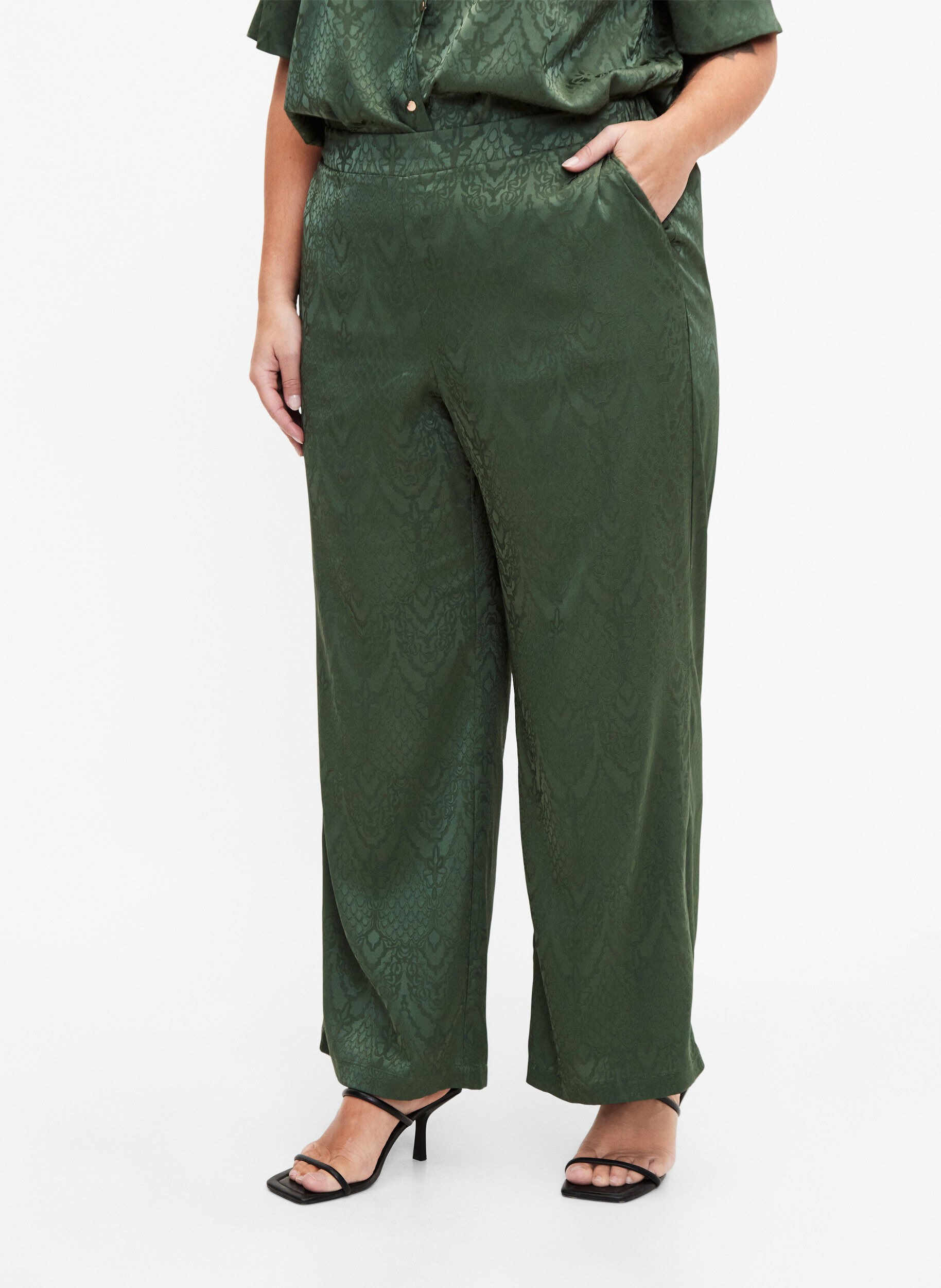 Zizzi Broek met structuurpatroon, Duck Green, Model image number 2