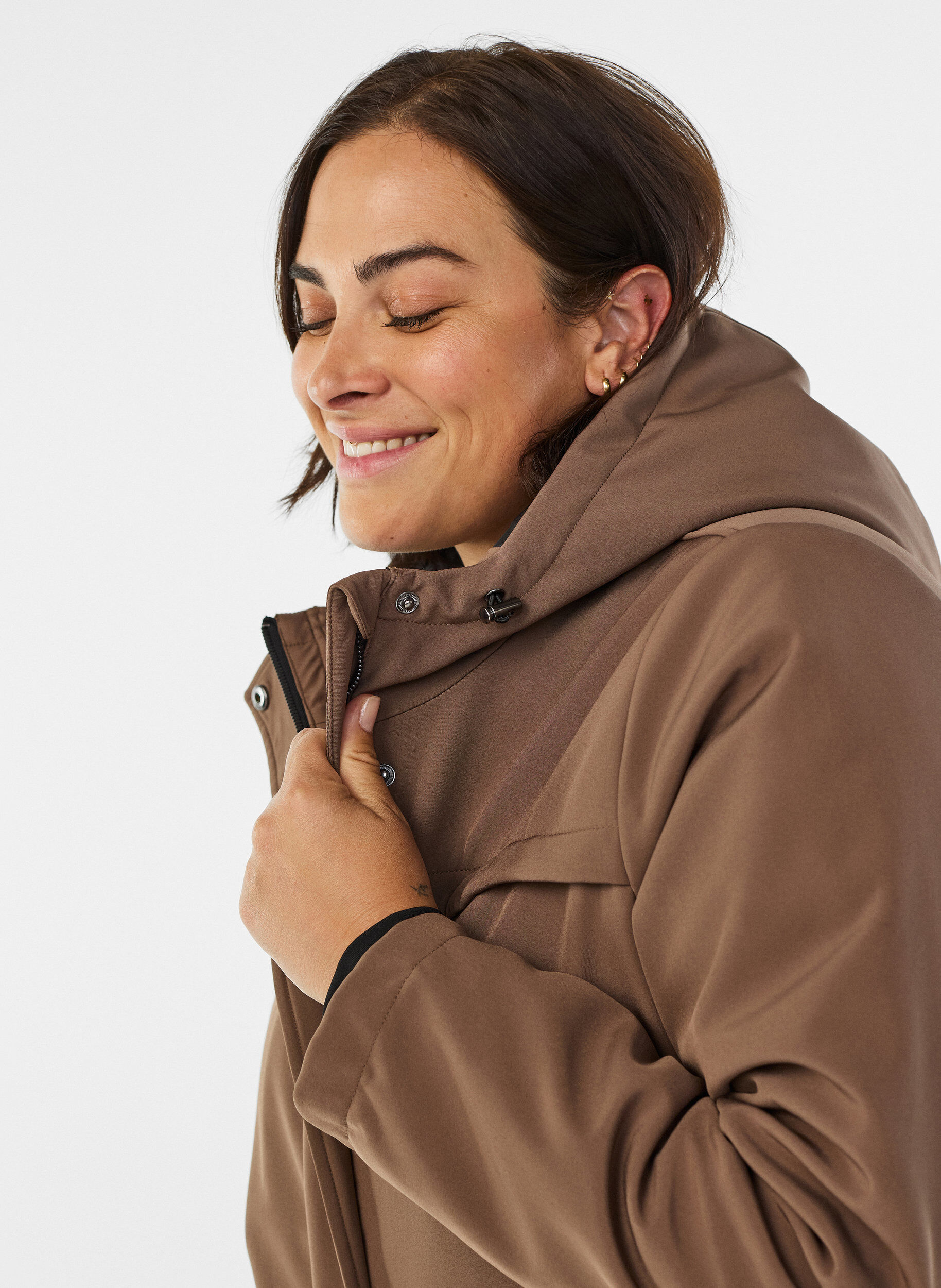 ZizziWaterafstotende softshell-jas met gewatteerde voering, Bruin, Model image number 4