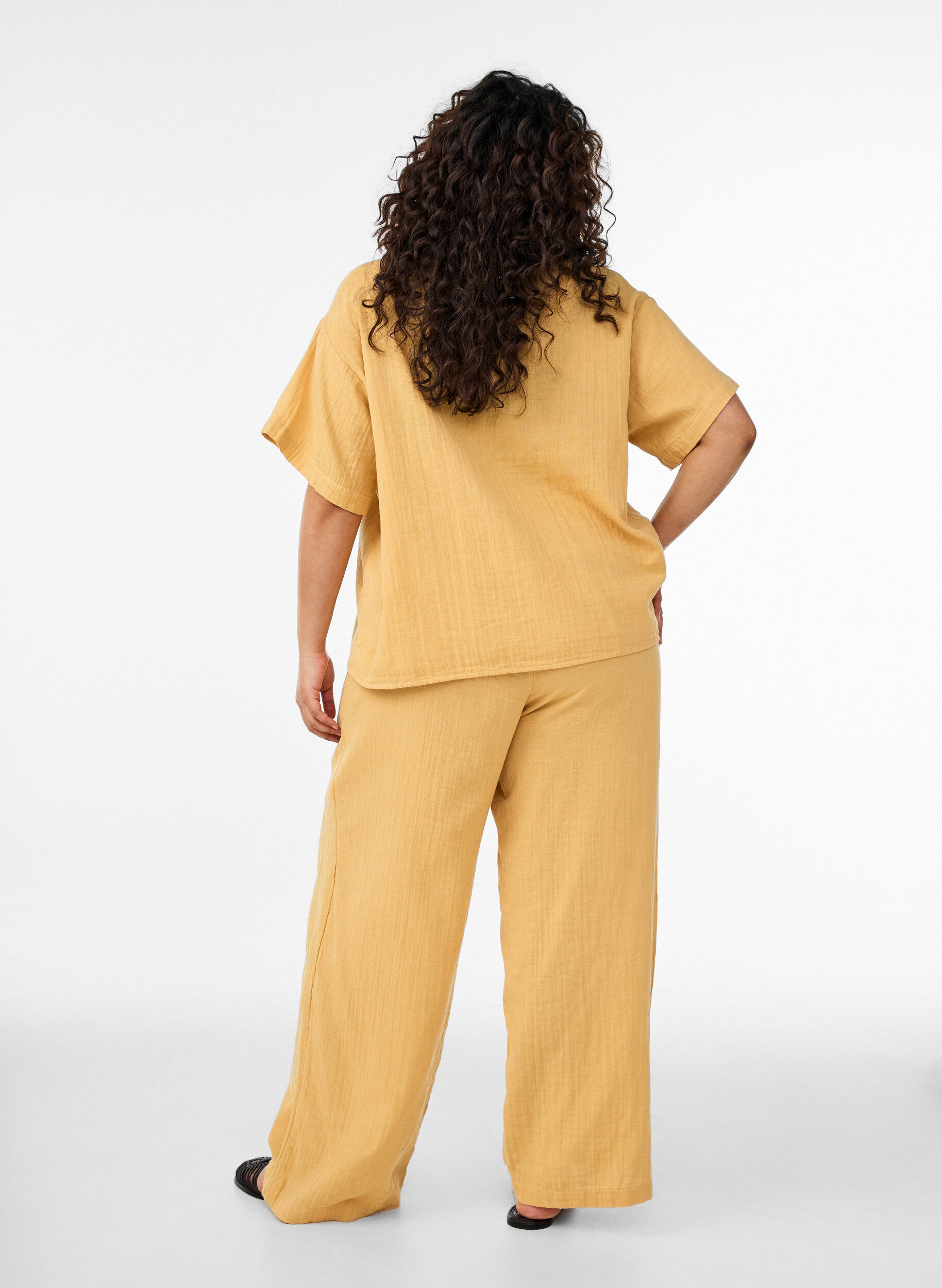 Zizzi High-waist katoenen mousseline broek met losse pijpen, Geel, Model image number 1