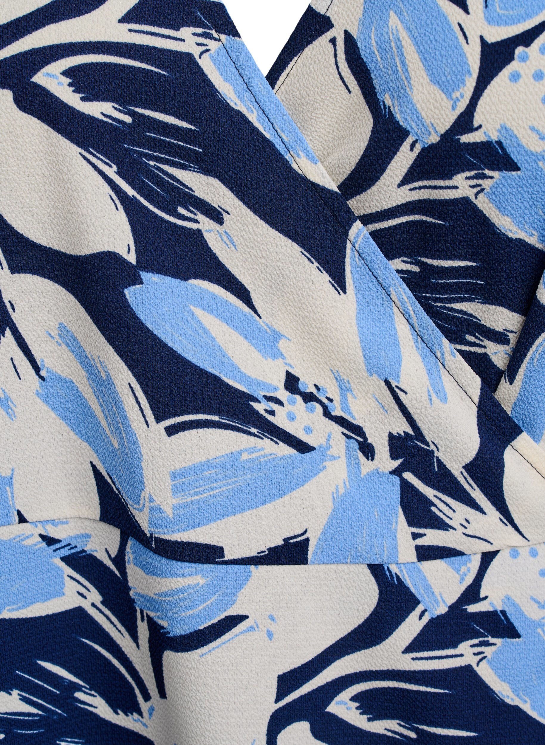 Zizzi Bloemen wikkeljurk met korte mouwen, Blauw, Packshot image number 2