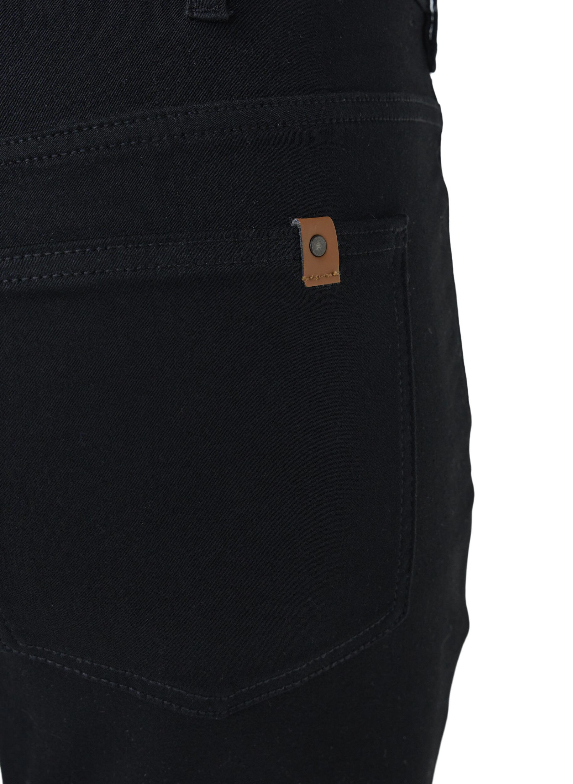 Zizzi High-waisted Amy jeans met knoopsluiting, Black, Packshot image number 2