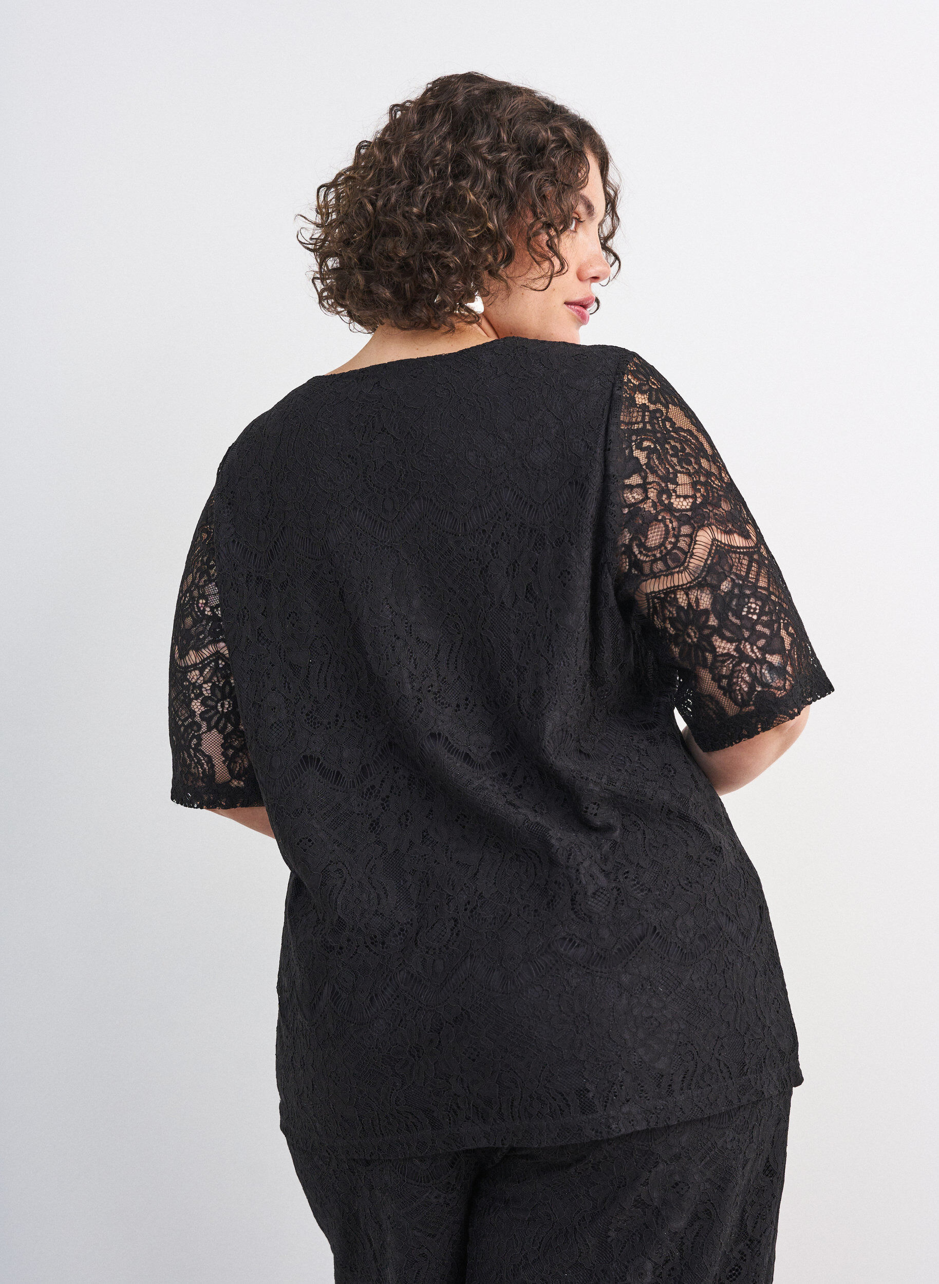 ZizziKanten blouse met decoratieve knopen, Zwart, Model image number 2