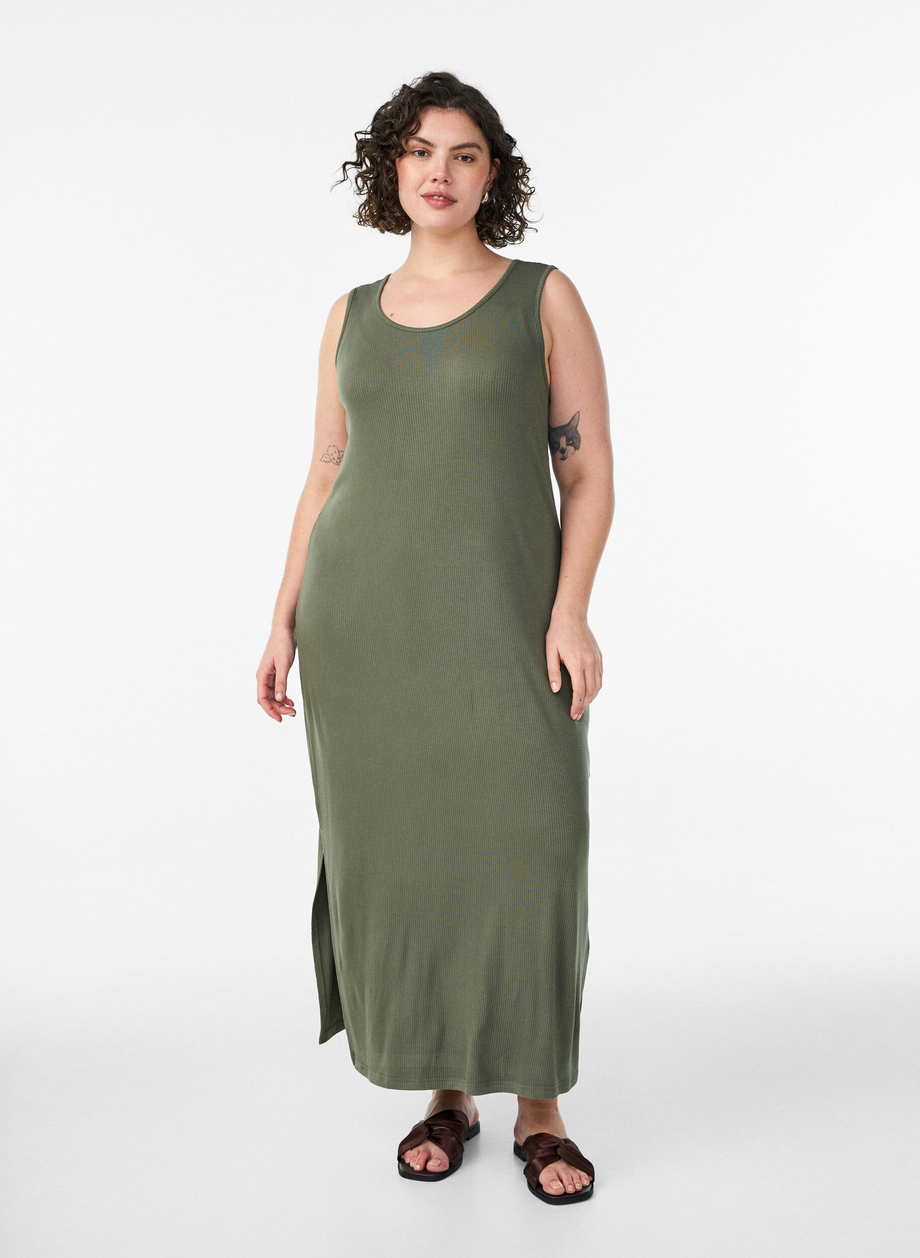 Zizzi Mouwloze ribjurk van viscose, Groen, Model image number 0