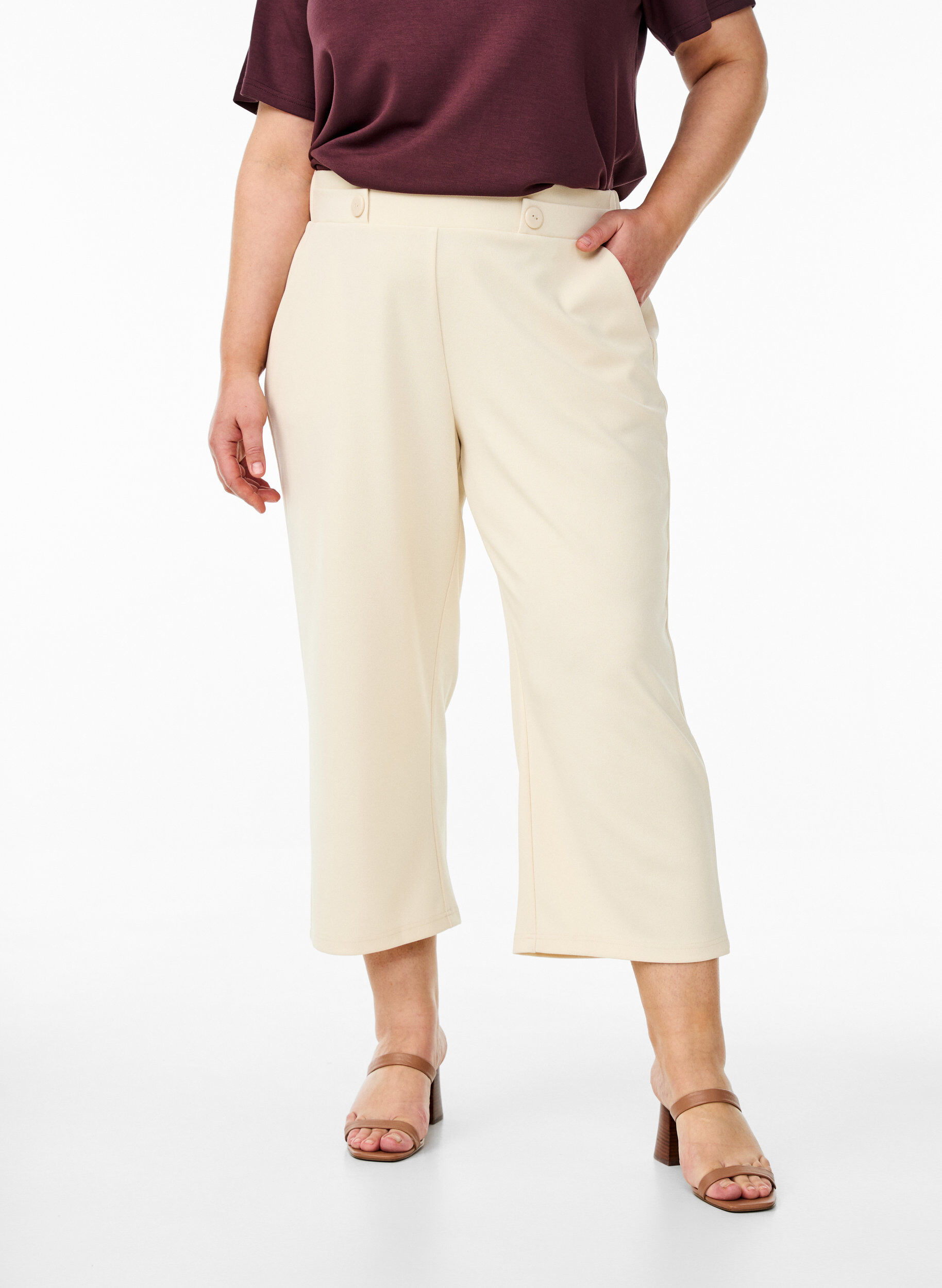 Zizzi 7/8 broek met losse pasvorm, Beige, Model image number 2