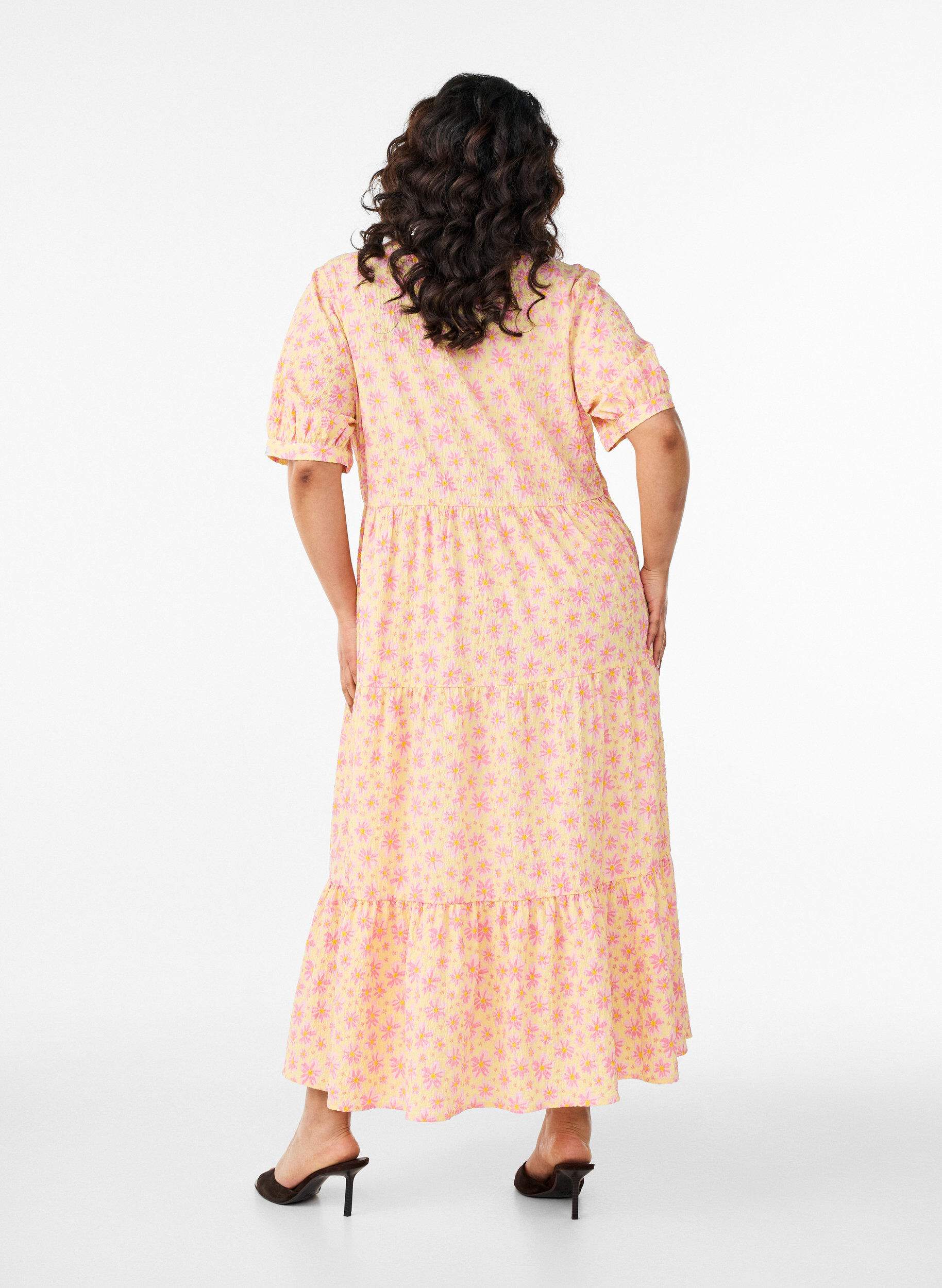 ZizziEnkellange jurk met korte mouwen en gelaagde ruches, Geel, Model image number 1