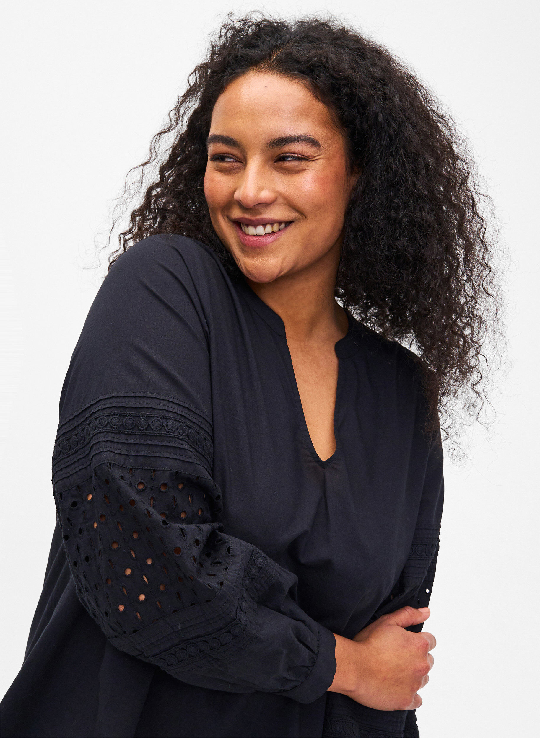 Zizzi Blouse met lange mouwen en decoratieve details, Black, Model image number 2