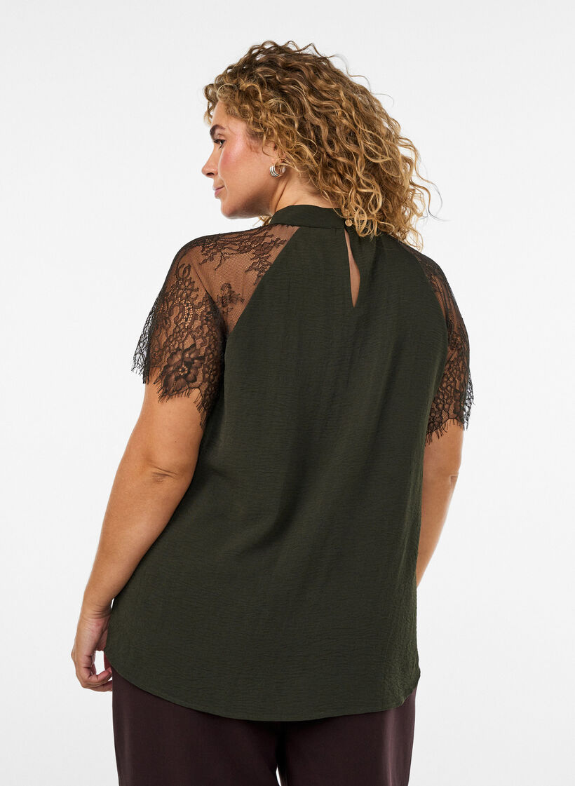Blouse met korte kanten mouwen en hoge hals, Groen, Model image number 2
