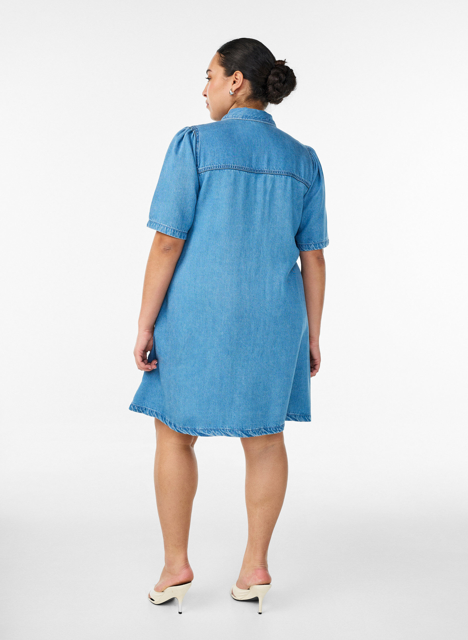 ZizziDenim jurk van lyocell met knopen en korte mouwen, Blauw, Model image number 2