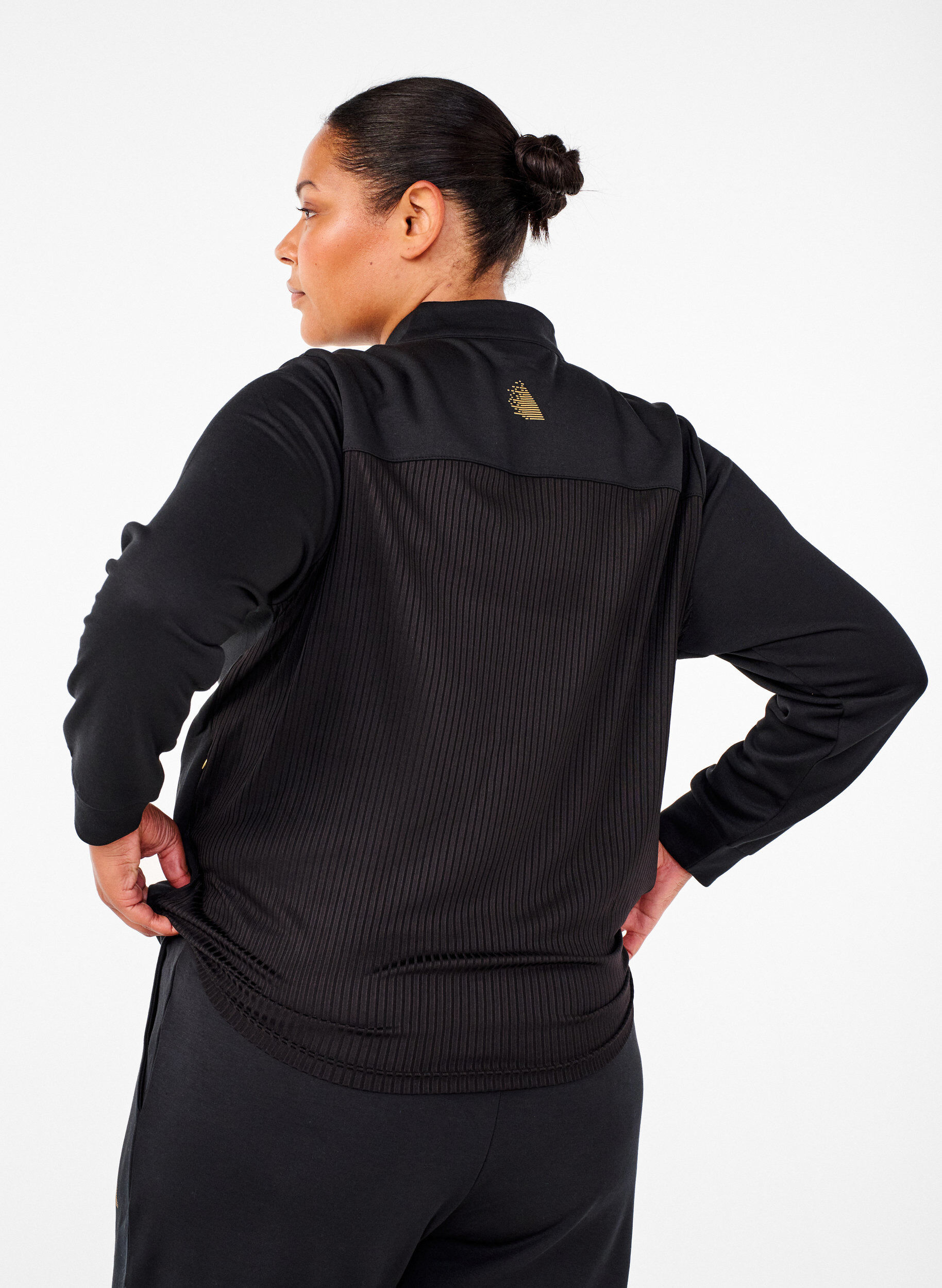 Zizzi Sportieve cardigan met ritssluiting en zakken., Black, Model image number 1