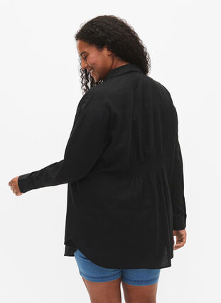 Lange shirt in linnen-viscose blend, Black, Model image number 1