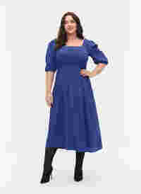 Gestippelde viscose jurk met smok, R.Blue w. Black Dot, Model