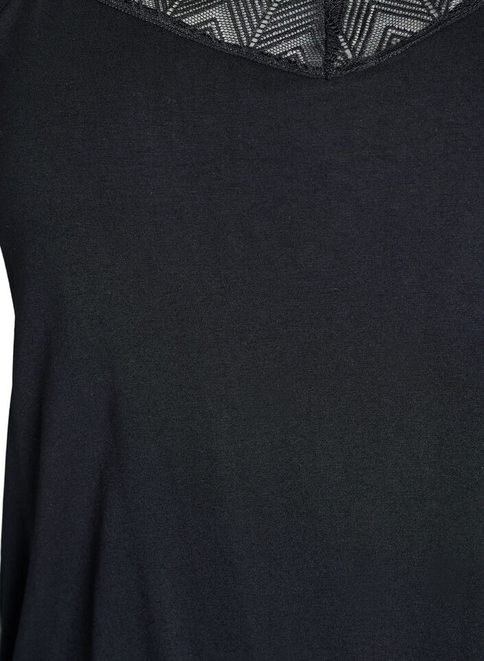 Top met kantdetail en spaghettibandjes, 0199, Packshot image number 2