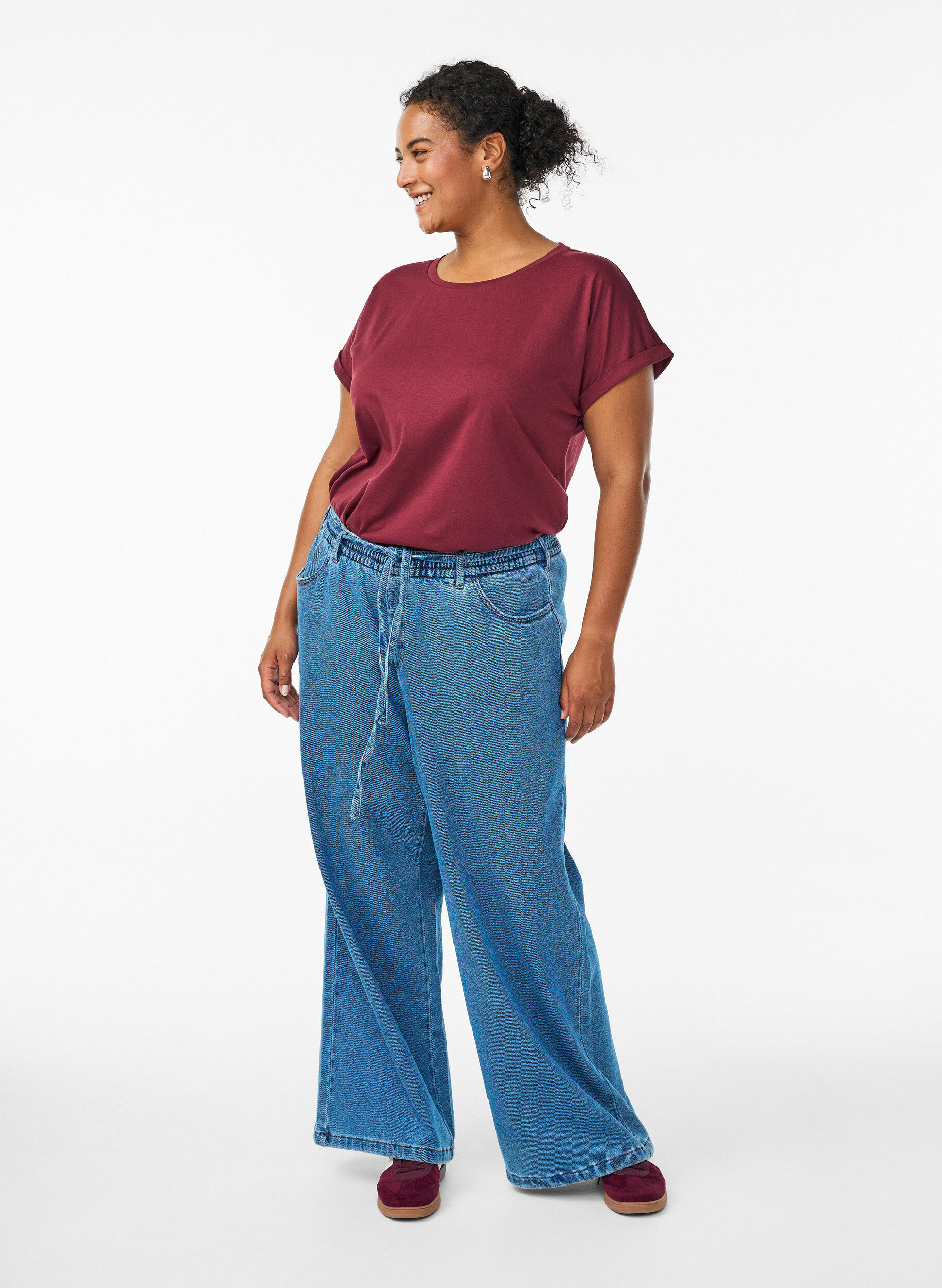 Zizzi T-shirt met korte mouwen van katoenmix, Donker Bordeaux, Model image number 1