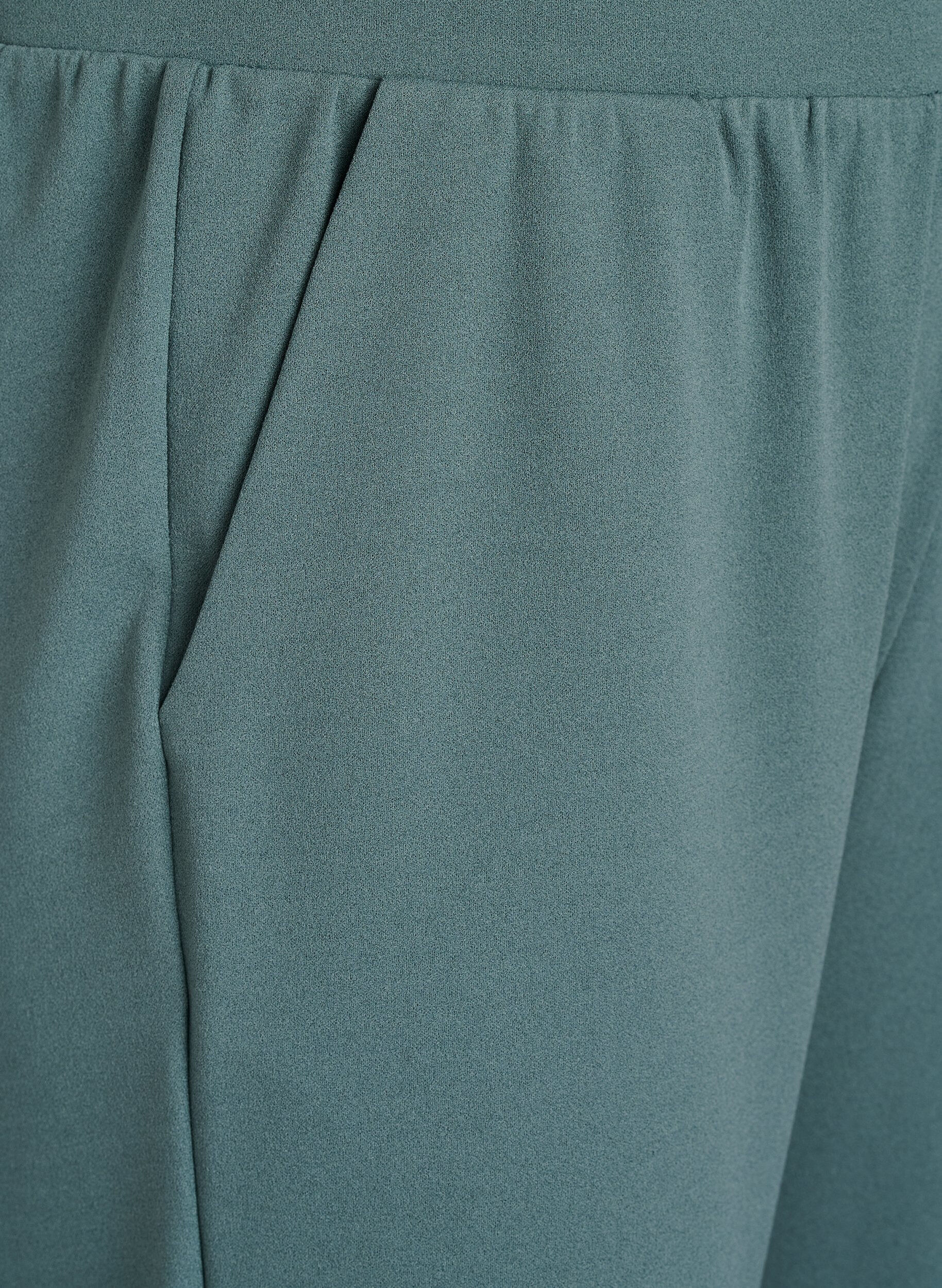 Zizzi FLASH - Hoog getailleerde kniebroek met losse pasvorm, Groen, Packshot image number 2