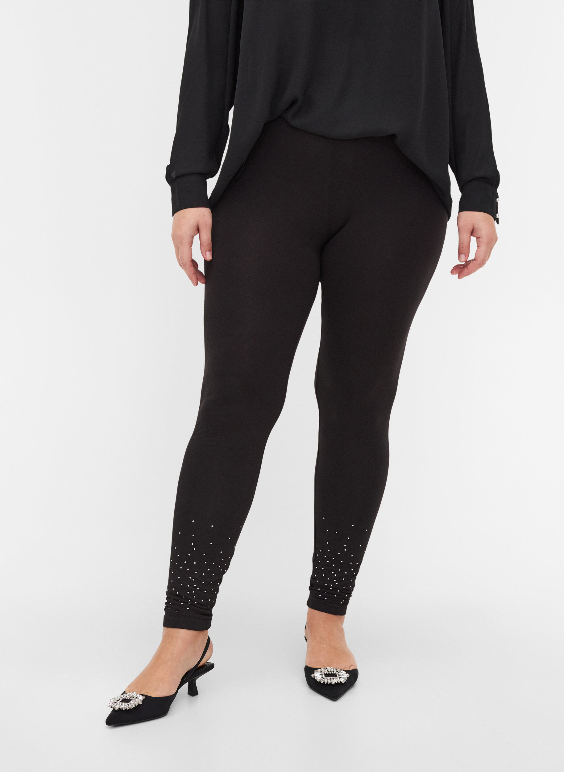 Zizzi Legging in viscosemix met decoratieve steentjes, Black, Model image number 2