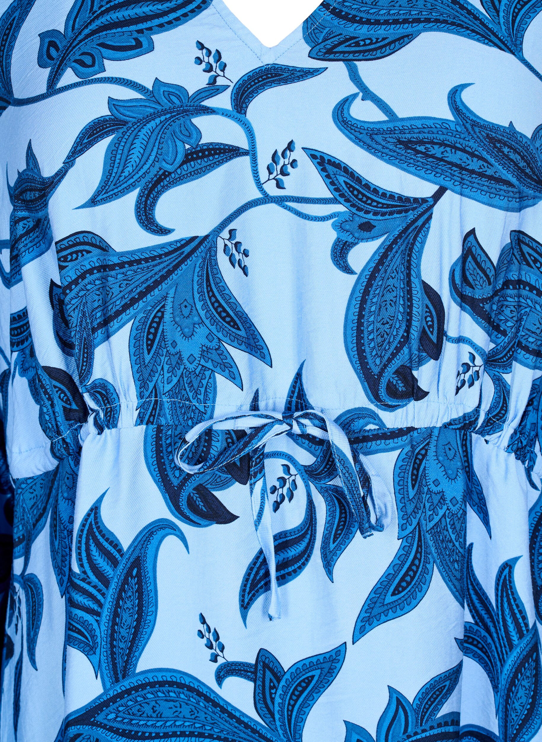 Zizzi Jurk met lange mouwen met paisleyprint en strikceintuur, Blauw, Packshot image number 2