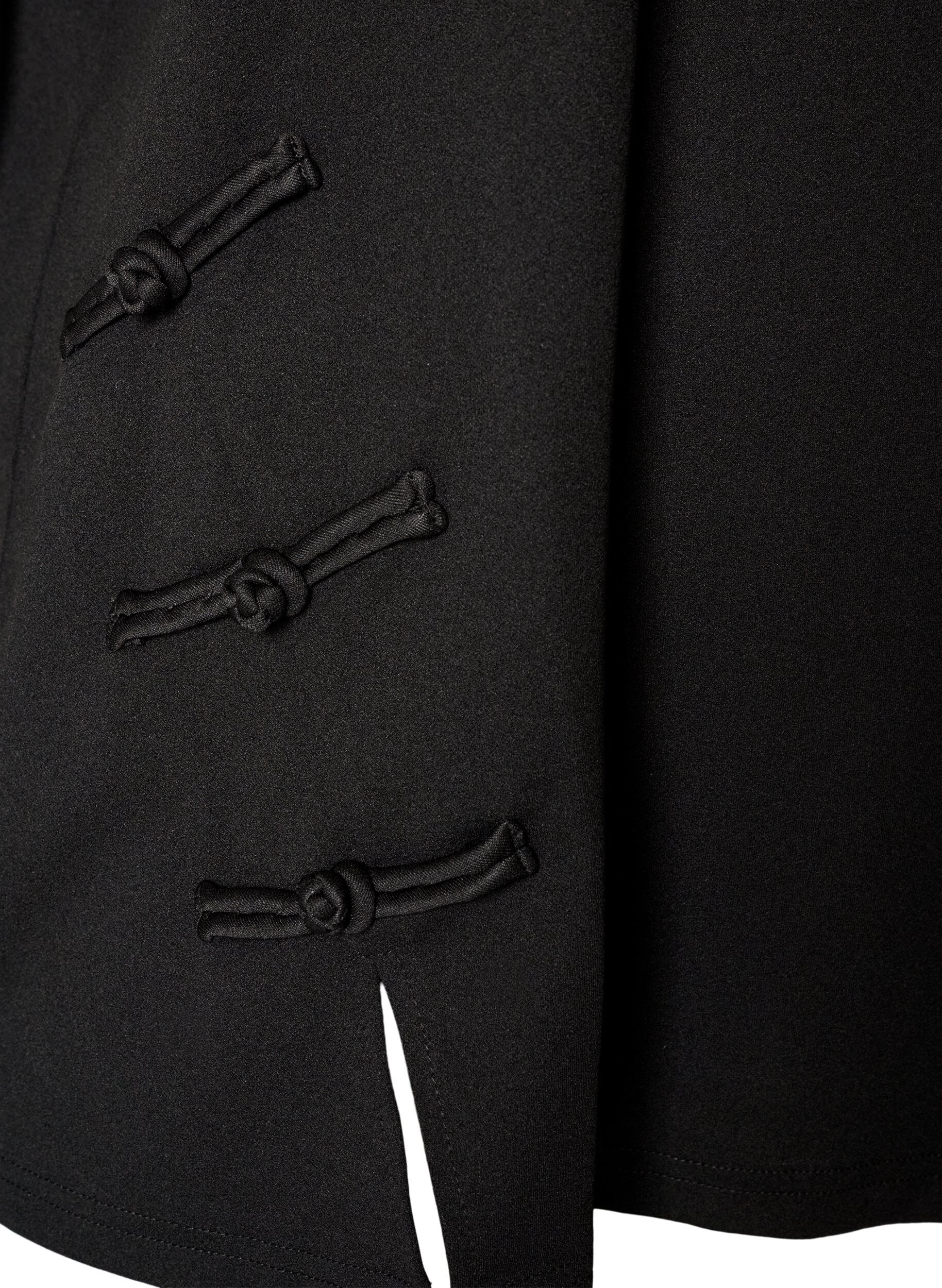 ZizziT-shirt met splitjes en decoratieve knoopsluitingen, Zwart, Packshot image number 3
