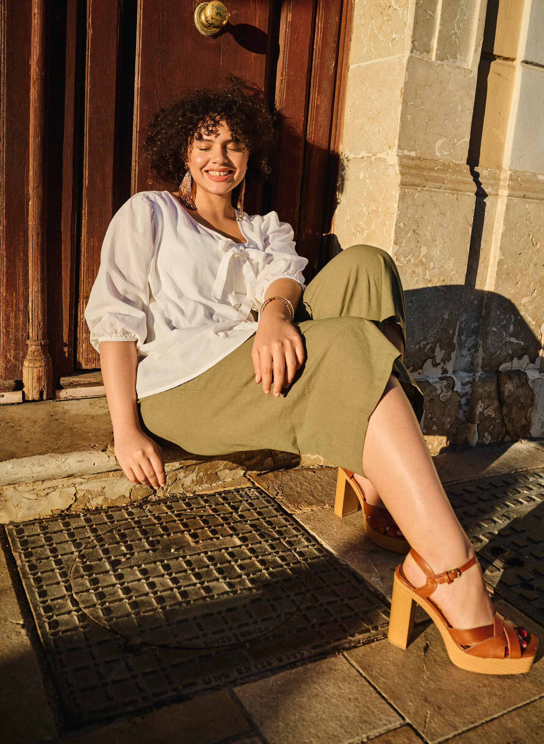 Zizzi Broek van 7/8 katoenmix met linnen, Deep Lichen Green, Image image number 0