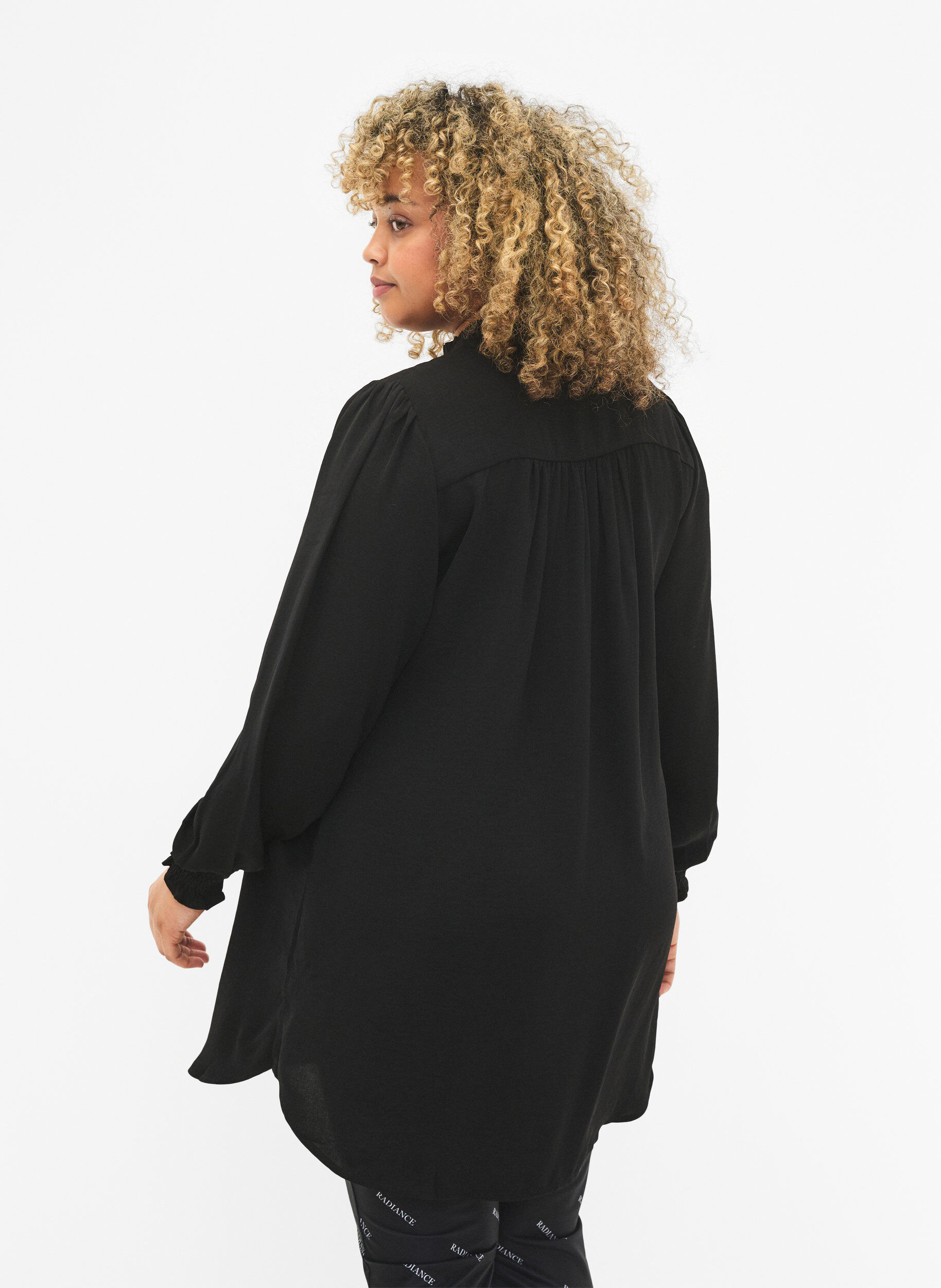 Zizzi Tuniek met smokwerk, Black, Model image number 1