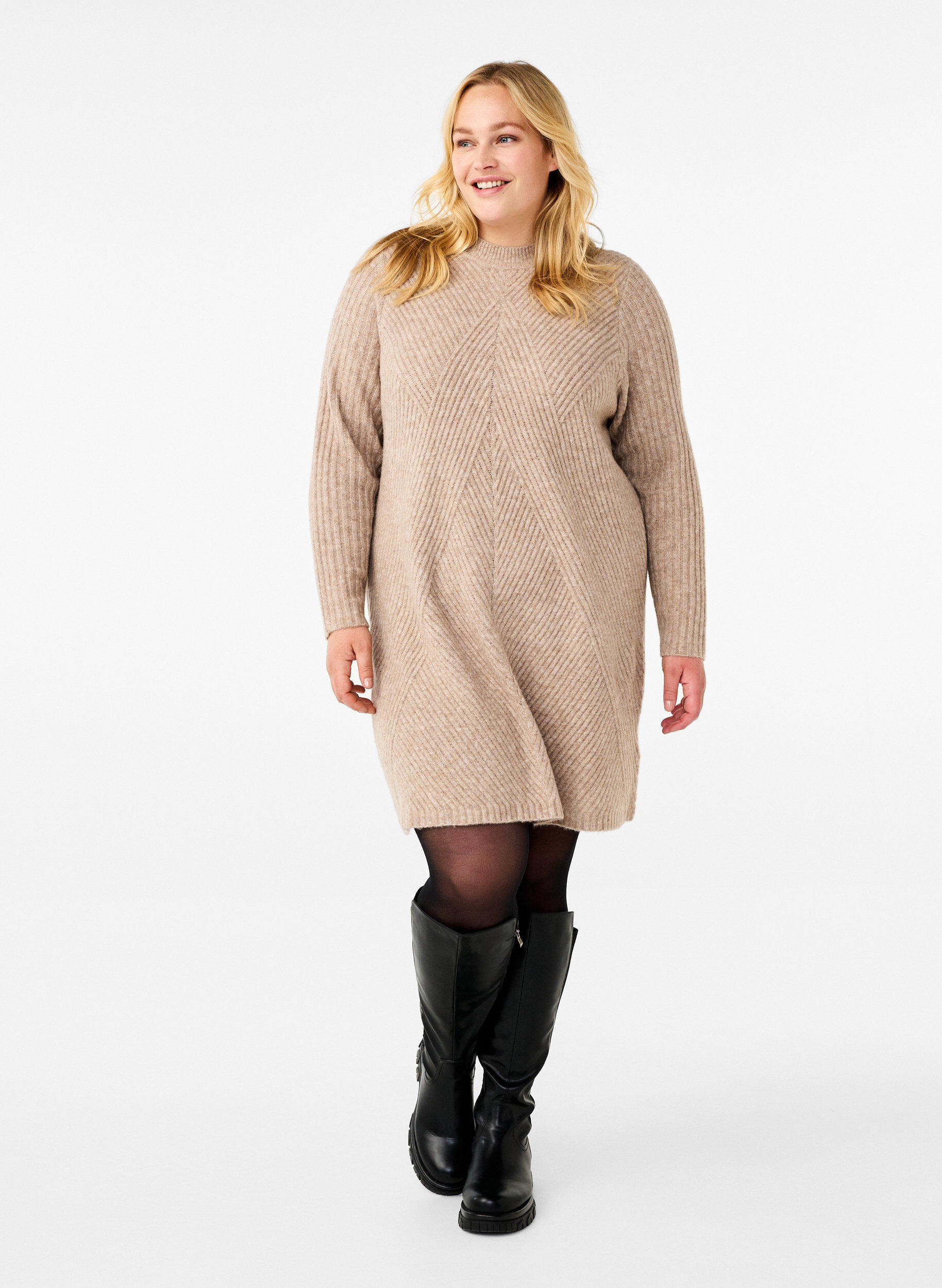 Zizzi Korte geribde jurk met ronde hals, Simply Taupe Mel., Model image number 2