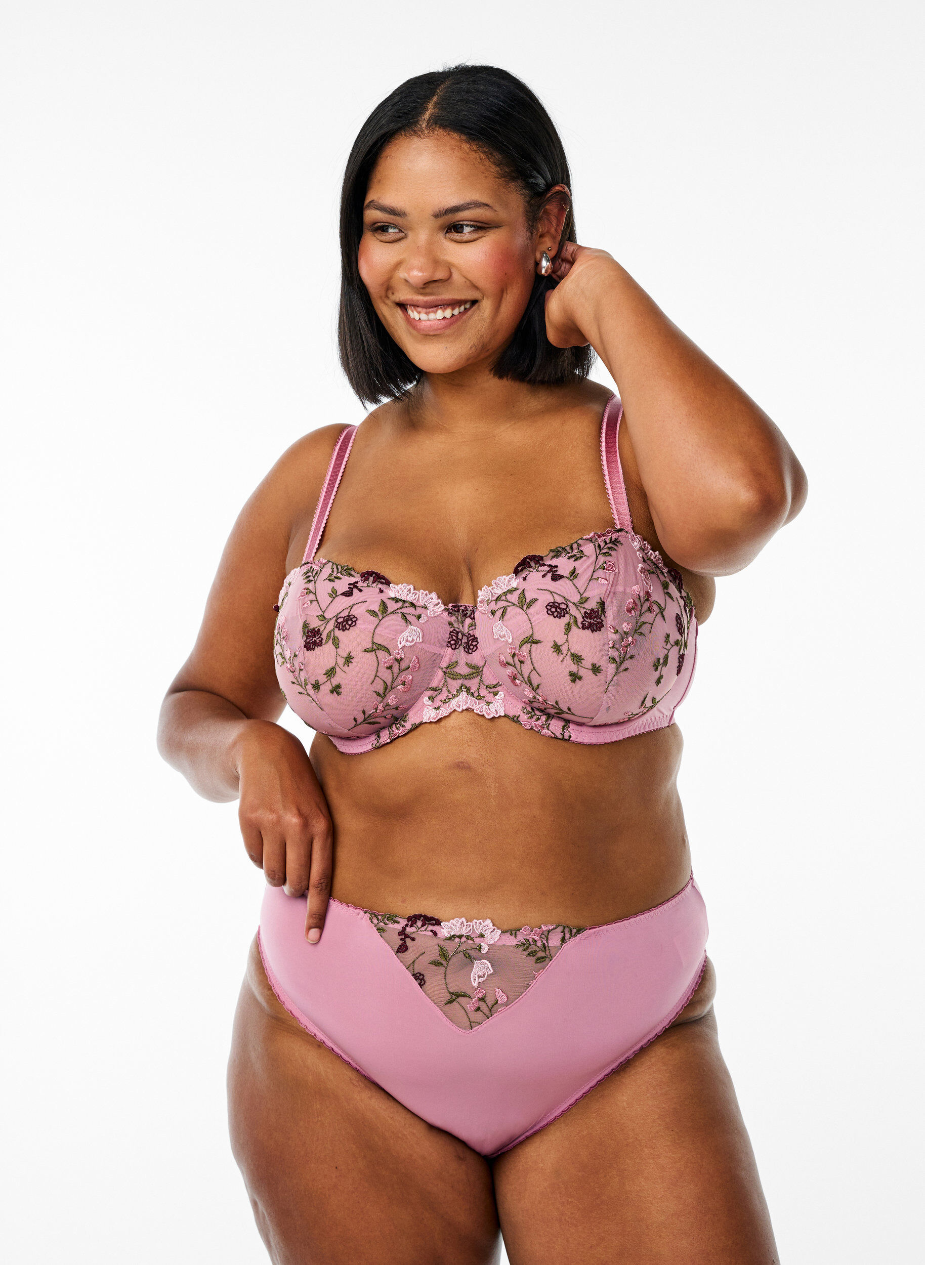 Zizzi Tai slip in microvezel met geborduurde bloemen, Roze, Model image number 0