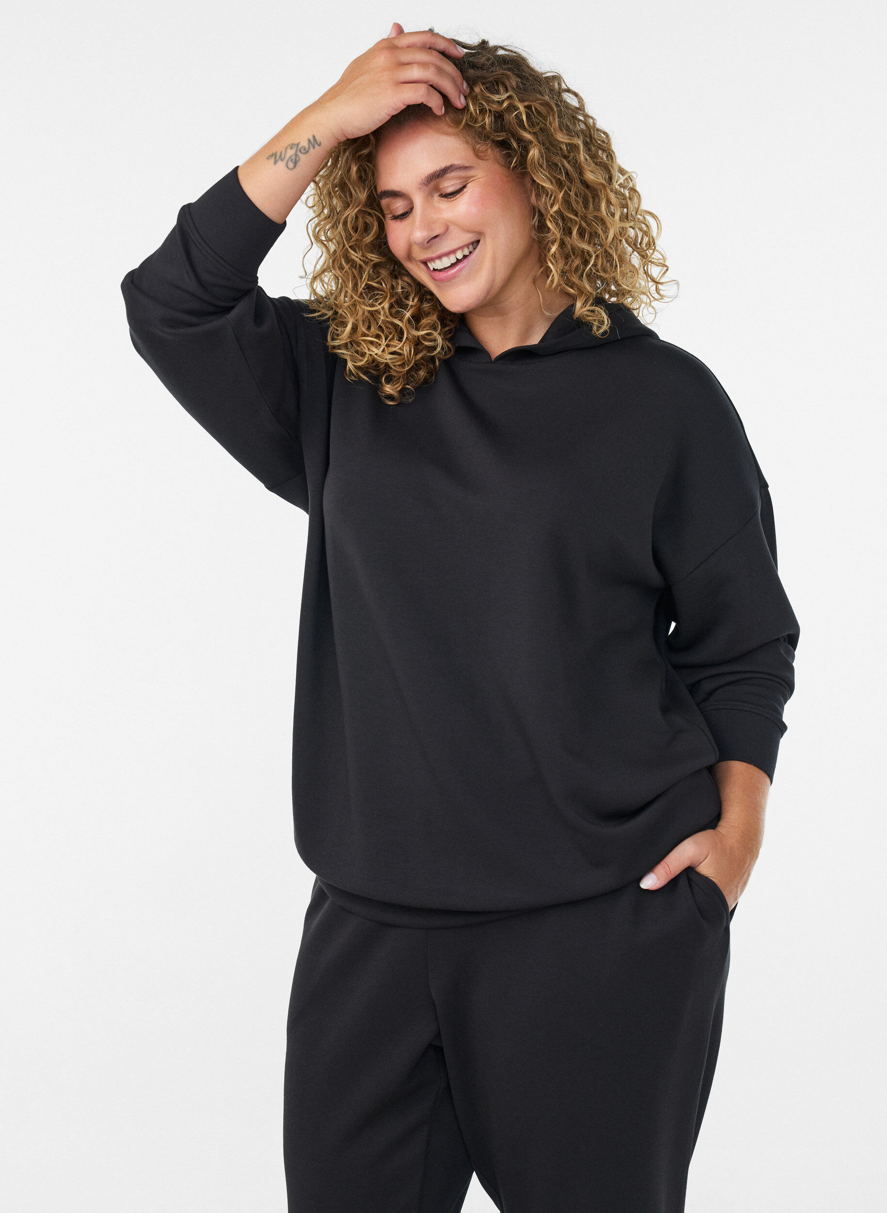 Jersey hoodie, Zwart, Model