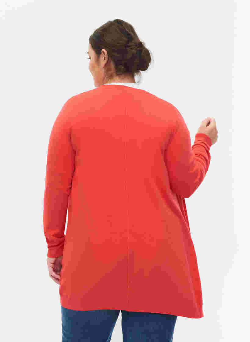 Lang gebreid vest in viscosemix, Poppy Red, Model image number 1