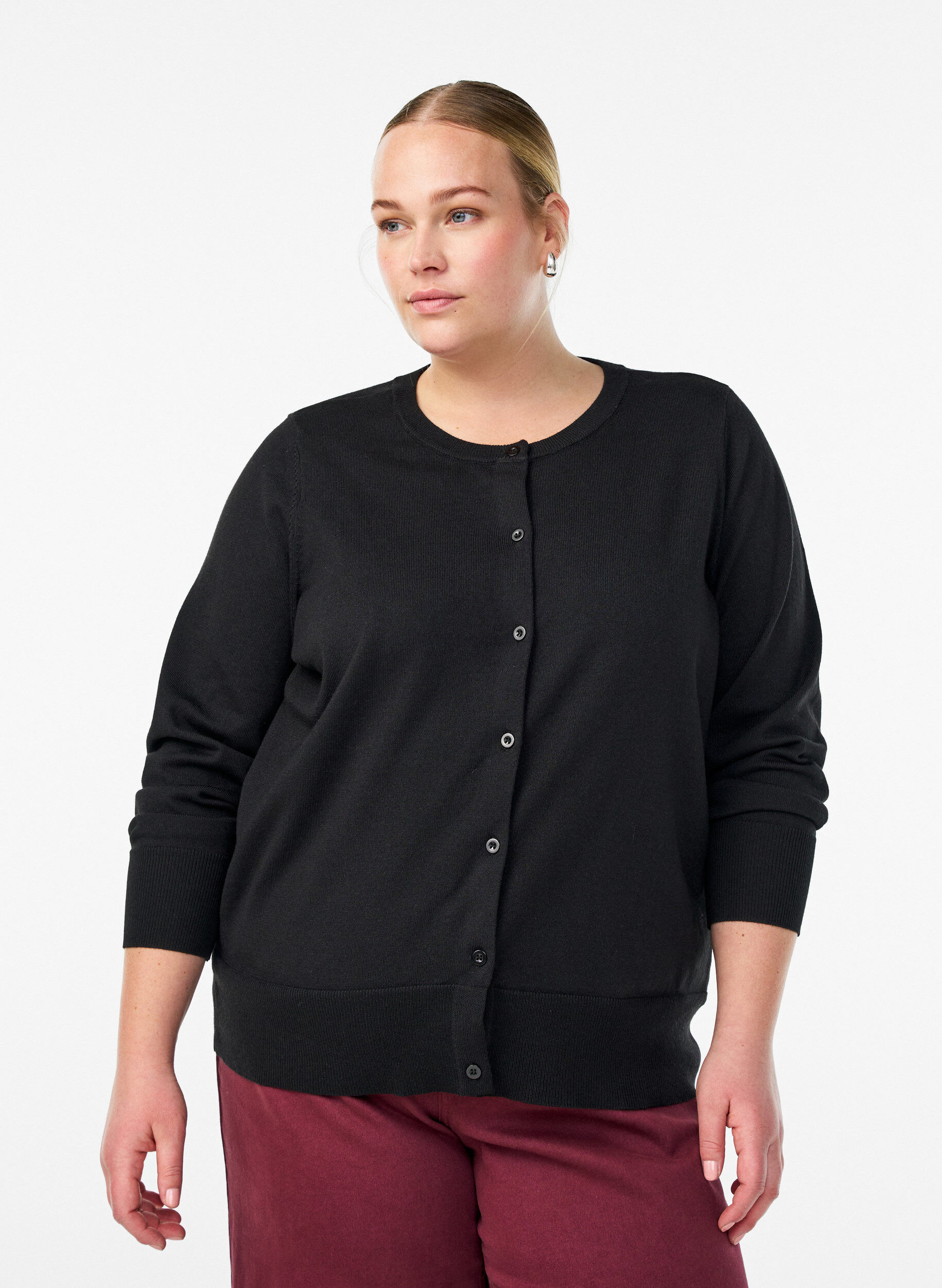 Fijngebreide vest met ronde hals, Zwart, Model