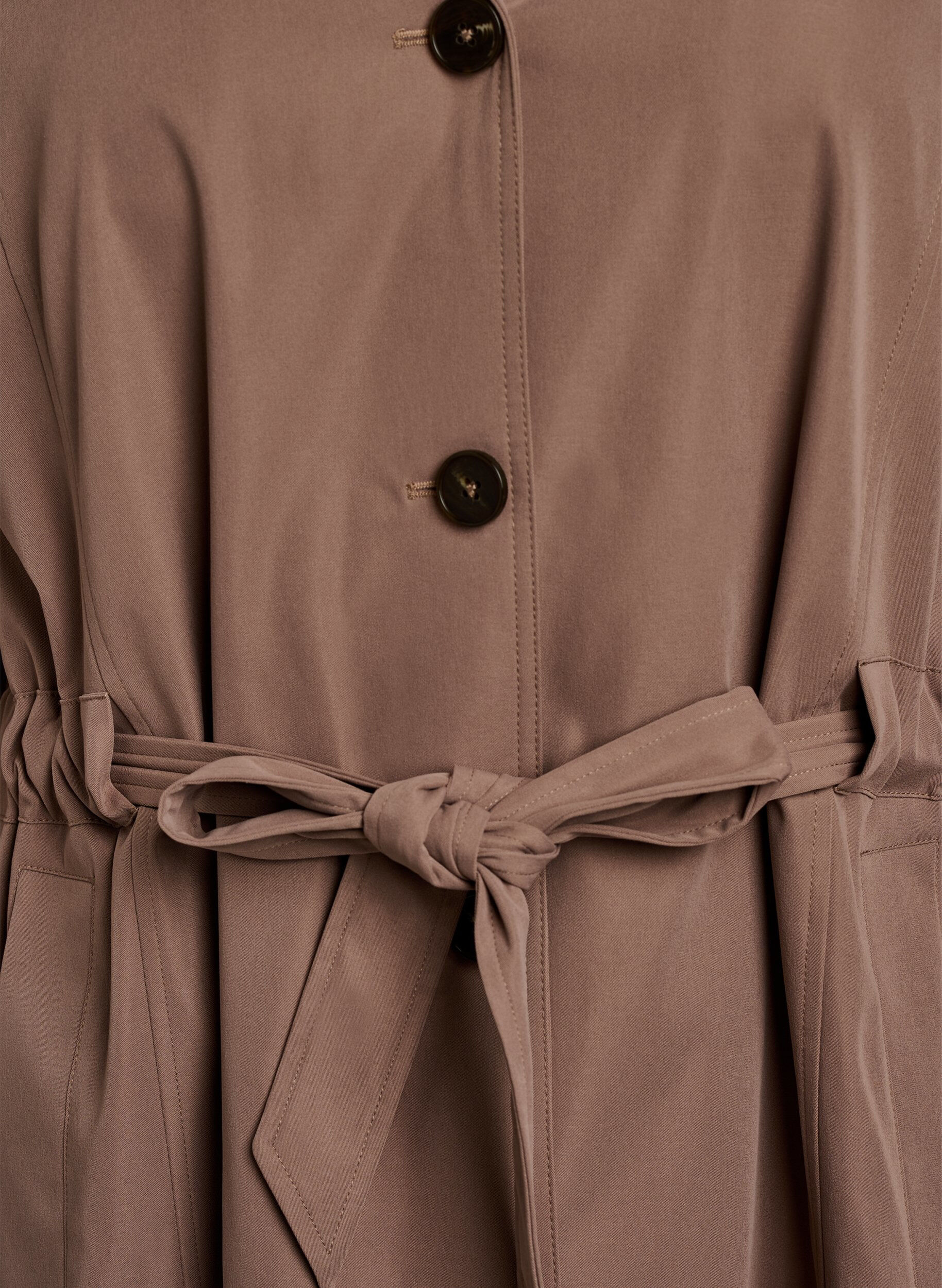 Zizzi Trenchcoat met capuchon en strikceintuur, Bruin, Packshot image number 2