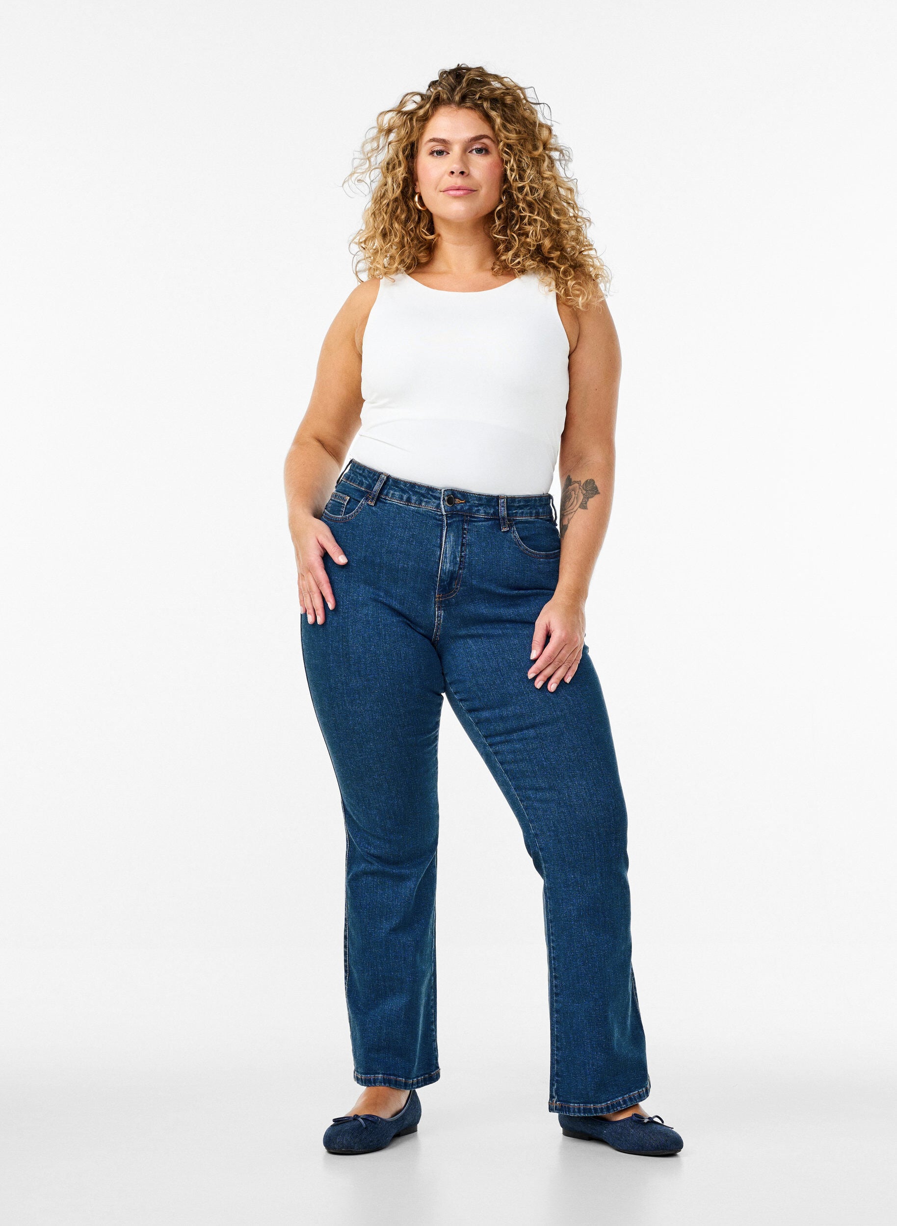 Ellen bootcut jeans met hoge taille, Blauw, Model