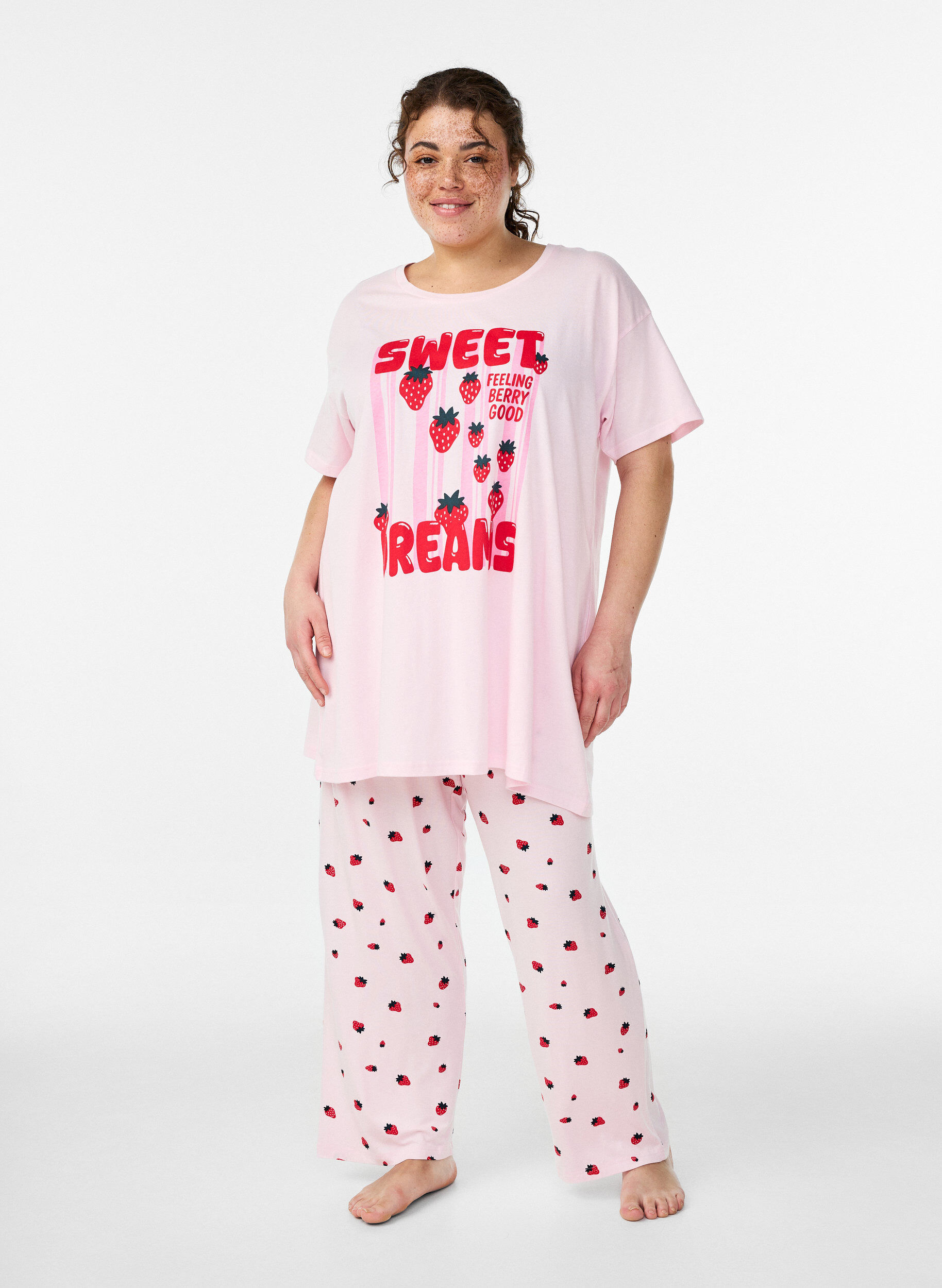 Zizzi Pyjamabroek in zachte jersey met hoge taille en fruitprint, Roze, Model image number 0