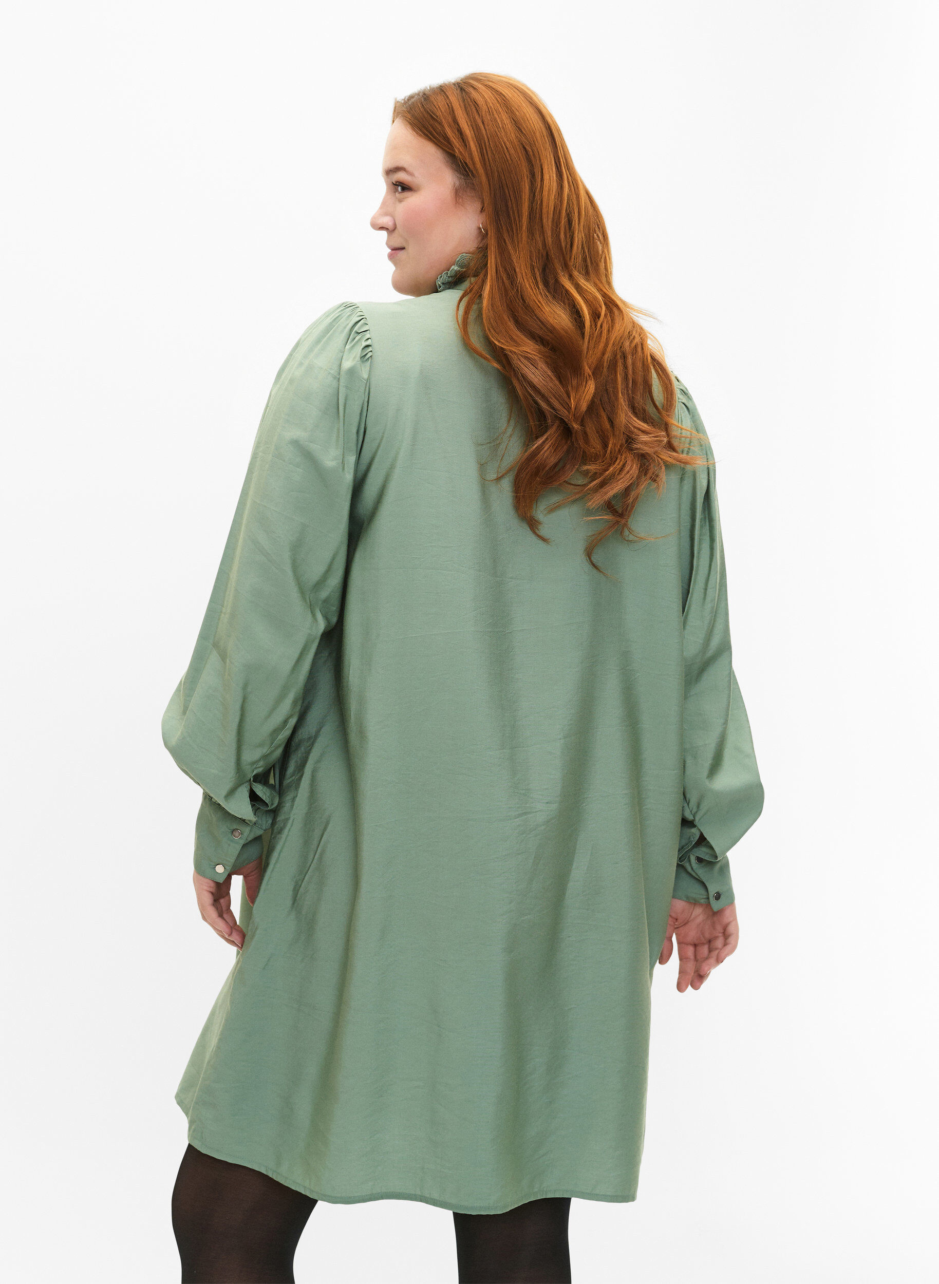 Zizzi Viscose Shirt Jurk met ruffles, Groen, Model image number 2