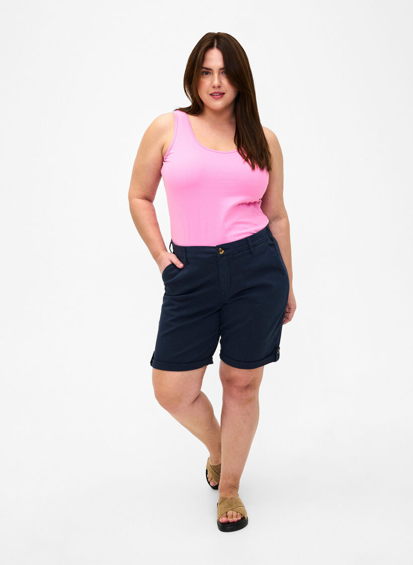 Korte chino broek met zakken, Navy Blazer, Model image number 3